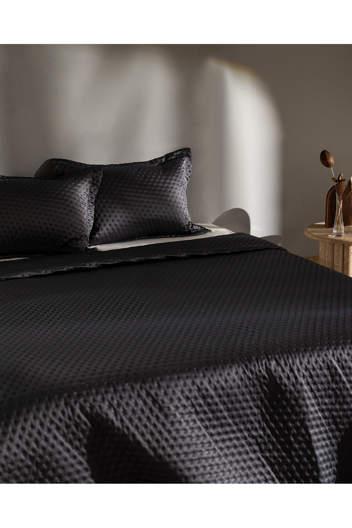 Madame Coco-Arles Satin Bedspread Double - Anthracite 2