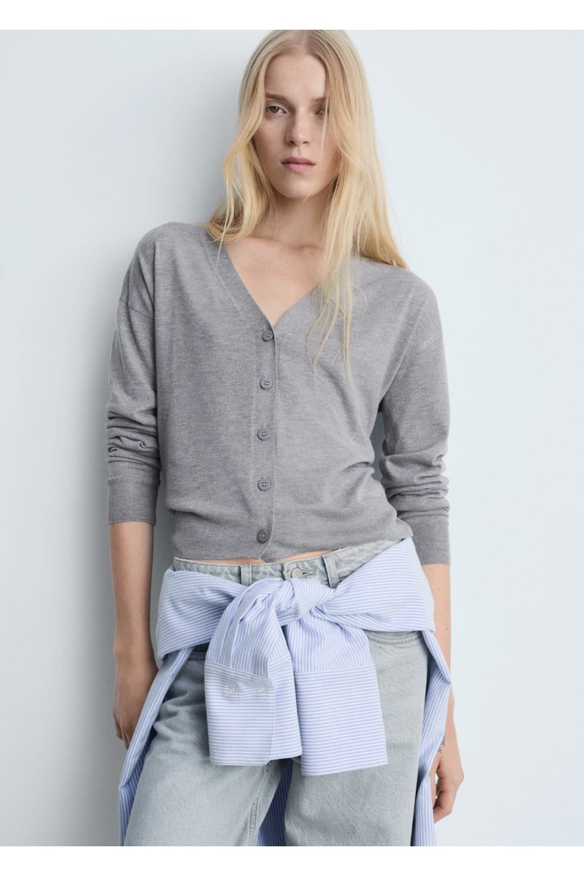 Düğmeli triko hırka