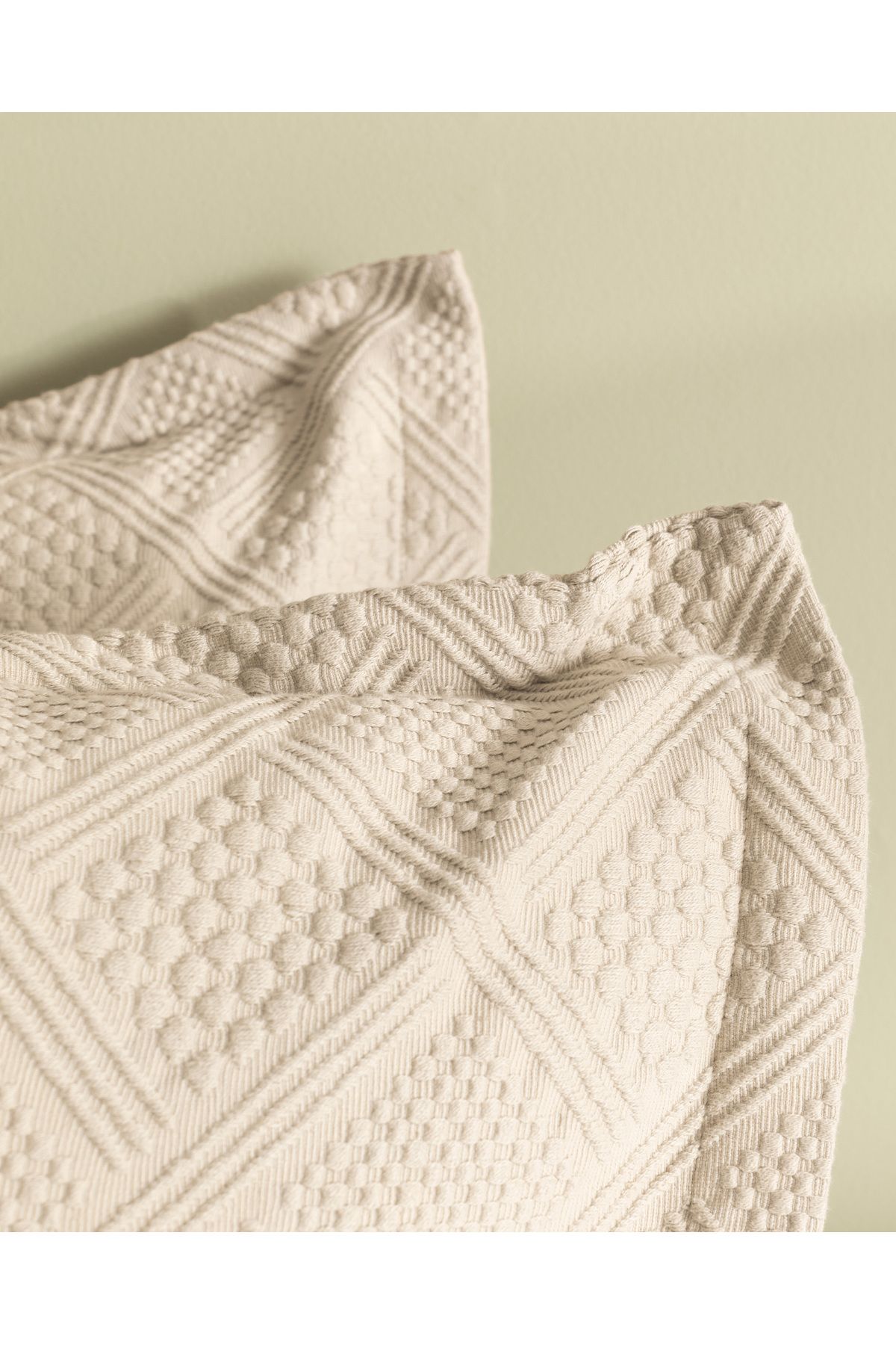 Madame Coco-Beige Triangle Double Bedspread 6