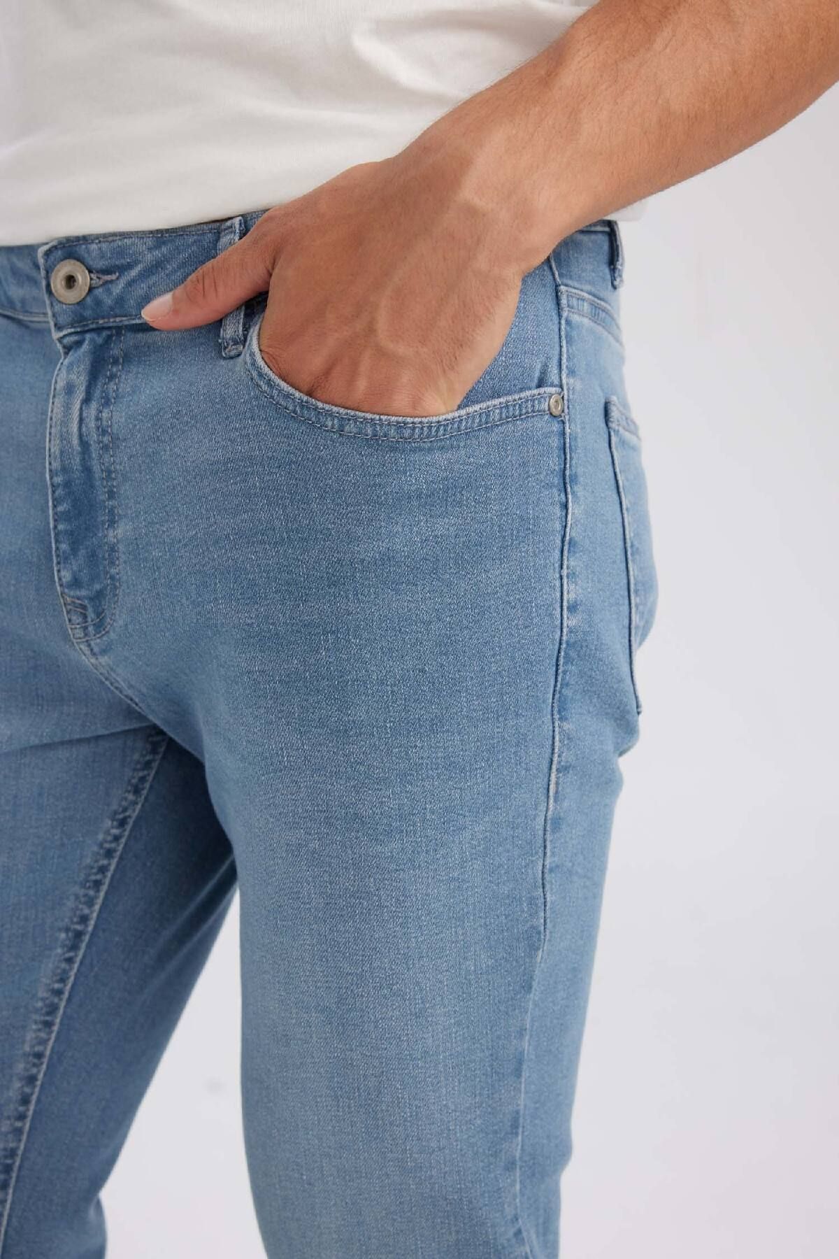 شلوار جین آبی مردانه PEDRO SLIM FIT باریک قالب کمر D0026AX24AU Defacto
