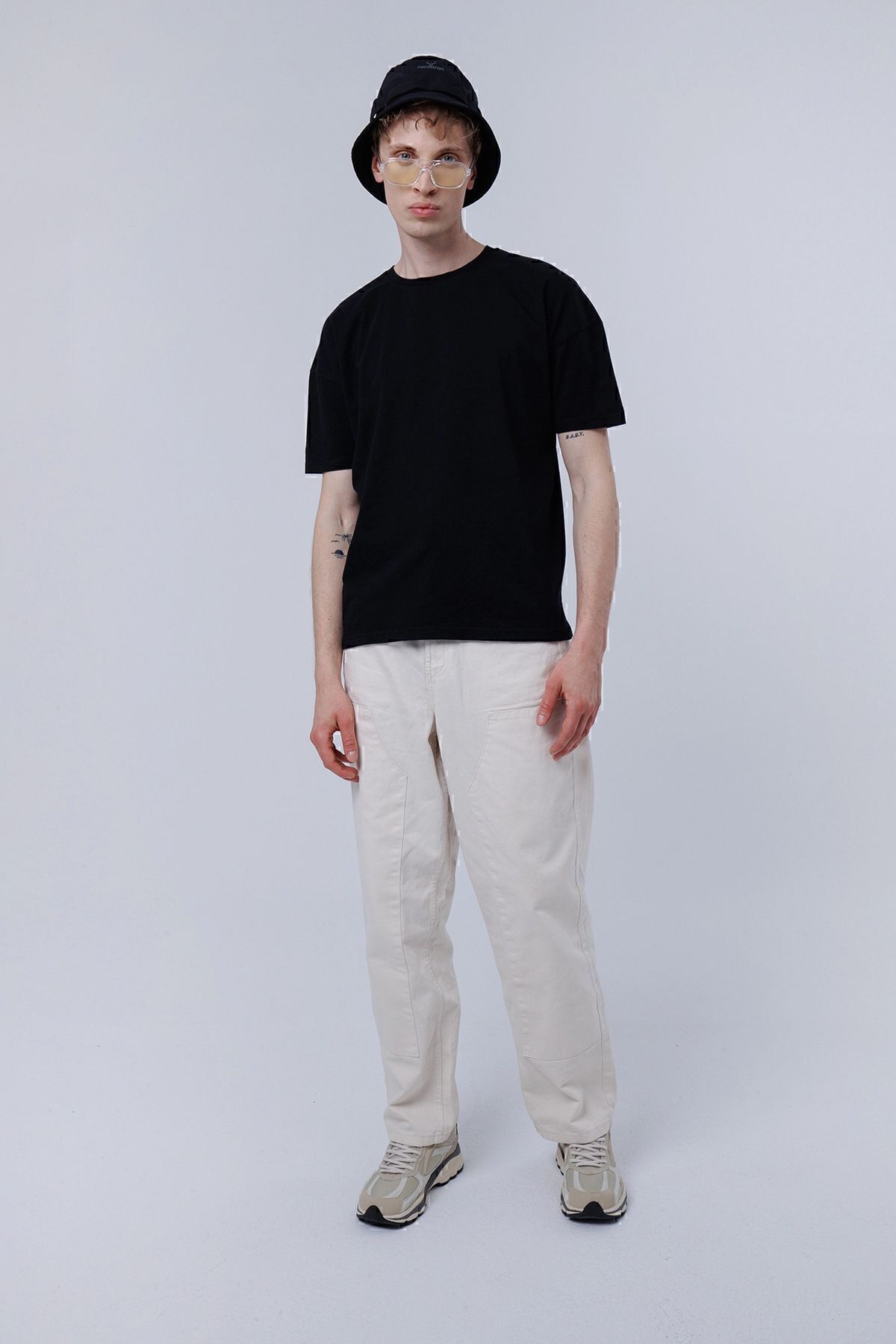 complete the look image