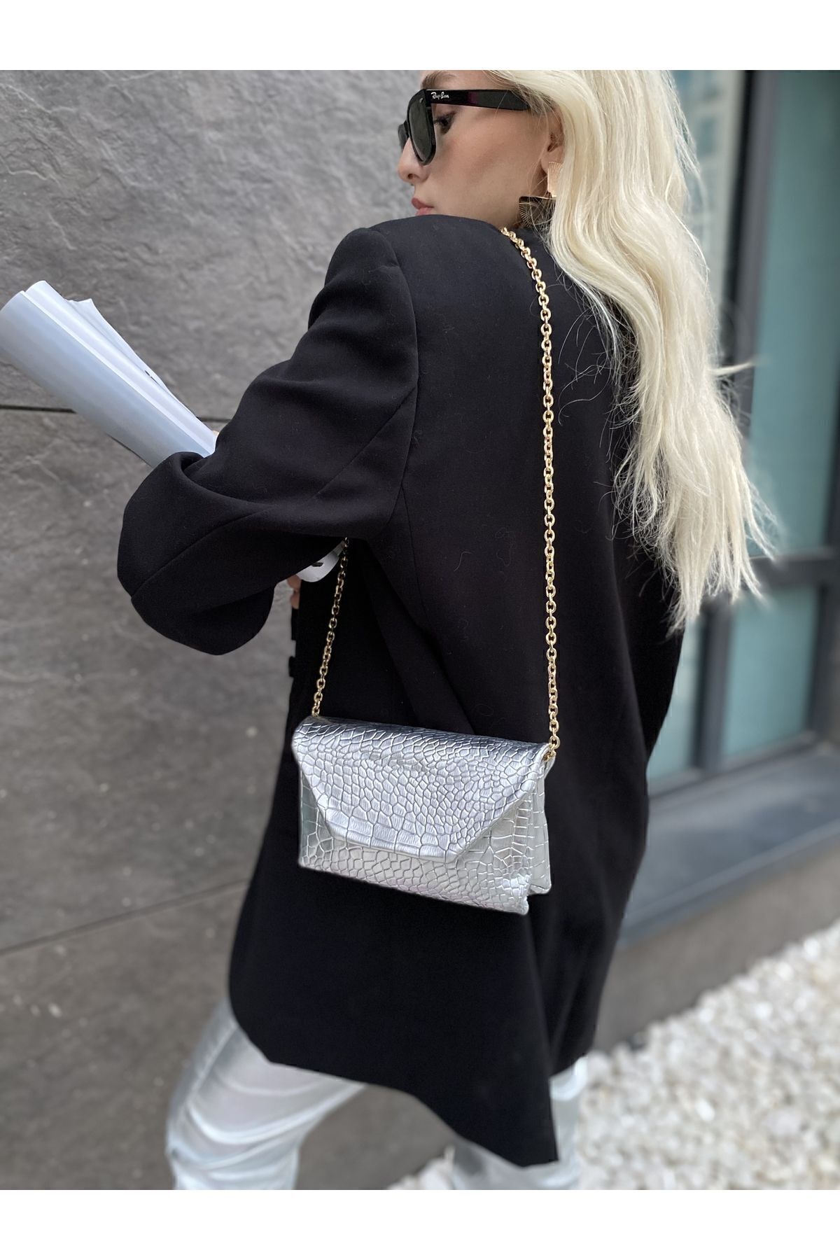 https://cdn.dsmcdn.com/ty1548/product/media/images/ty1549/prod/QC/20240916/21/f23ed0bc-aaf7-3ecd-8cd0-c3156389fcfb/1_org_zoom.jpg