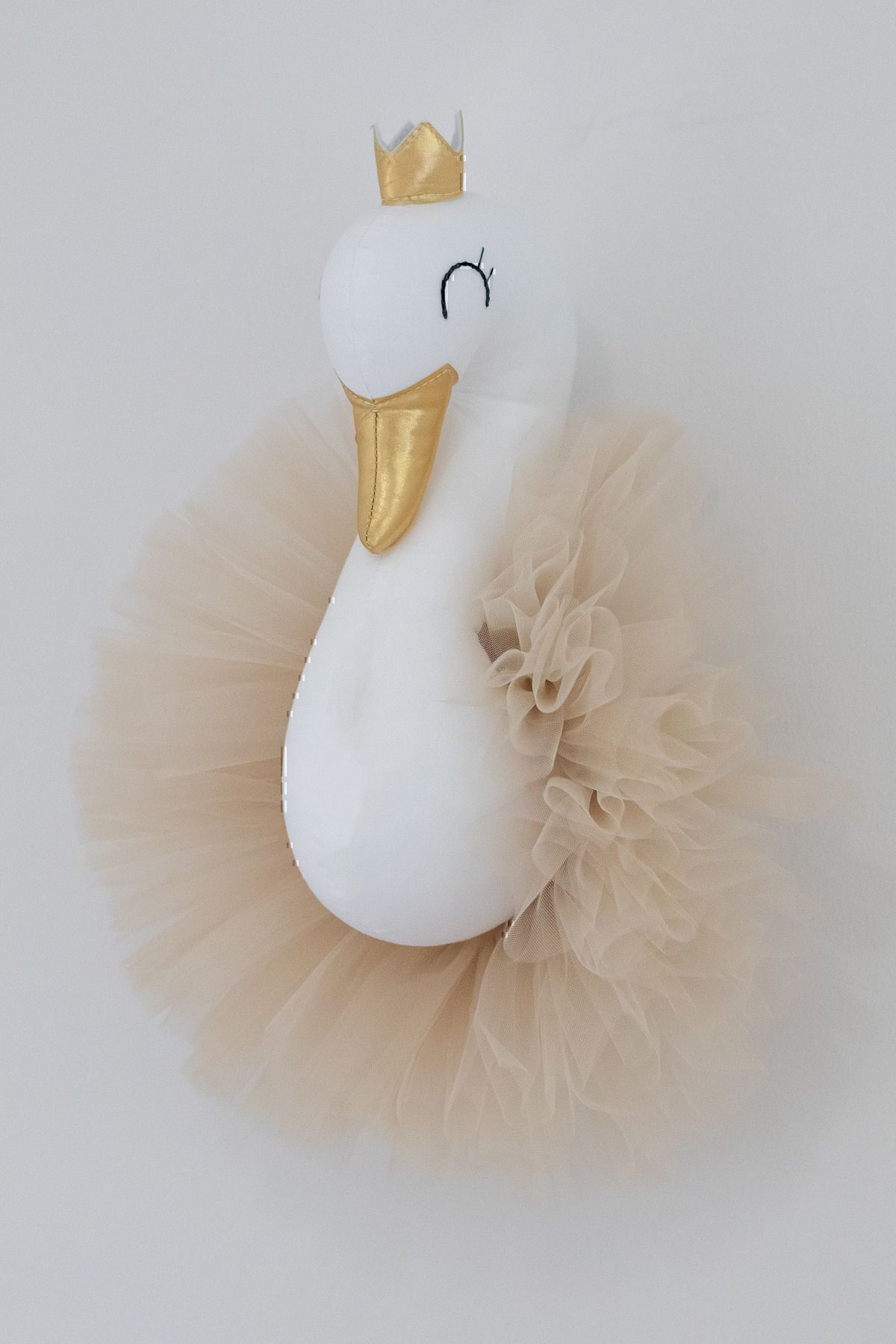 Tuna Tasarım 38 cm Kuğu Büst Duvar Dekoru Bej-Gold Taç