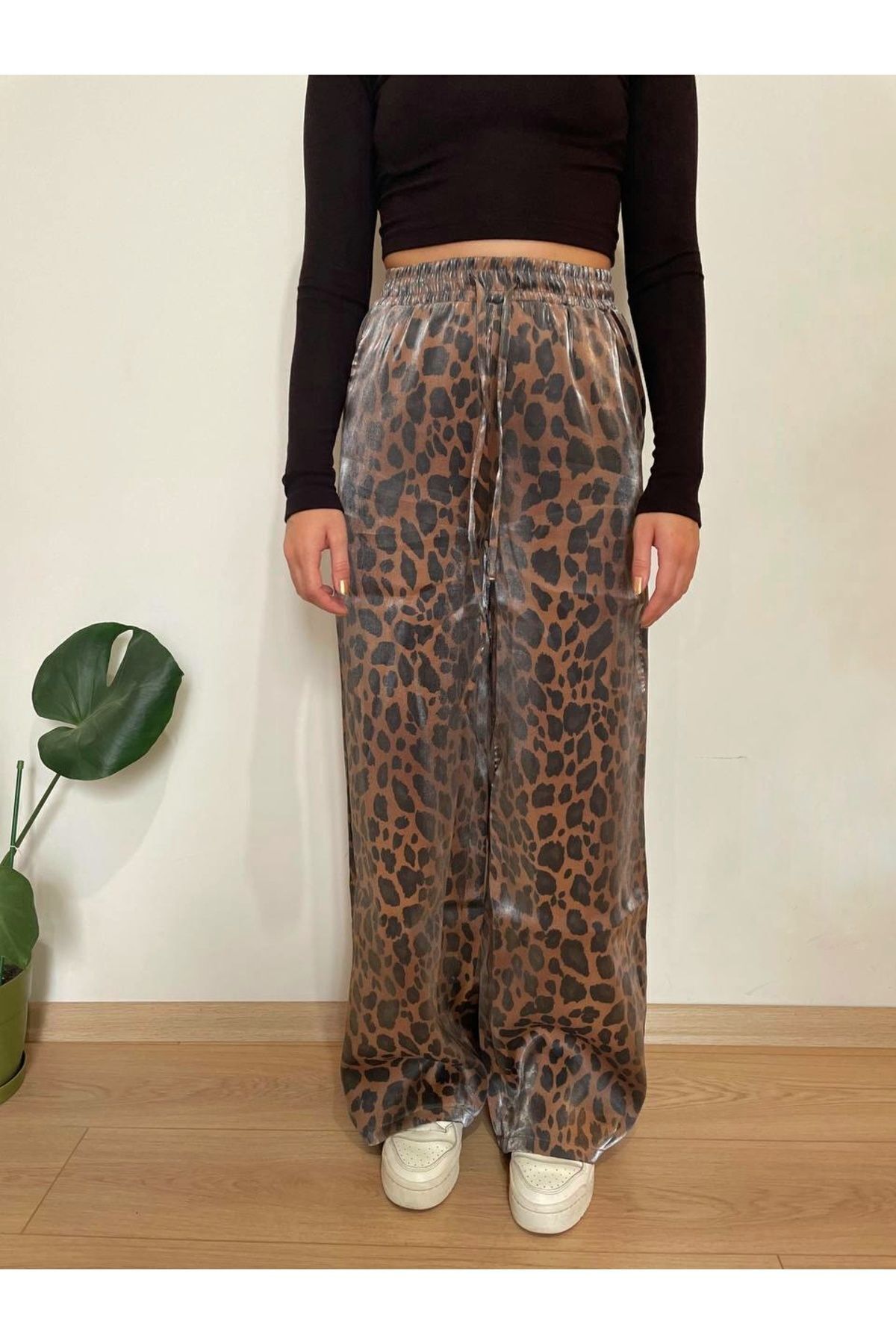 Leopar Parlak Pantolon
