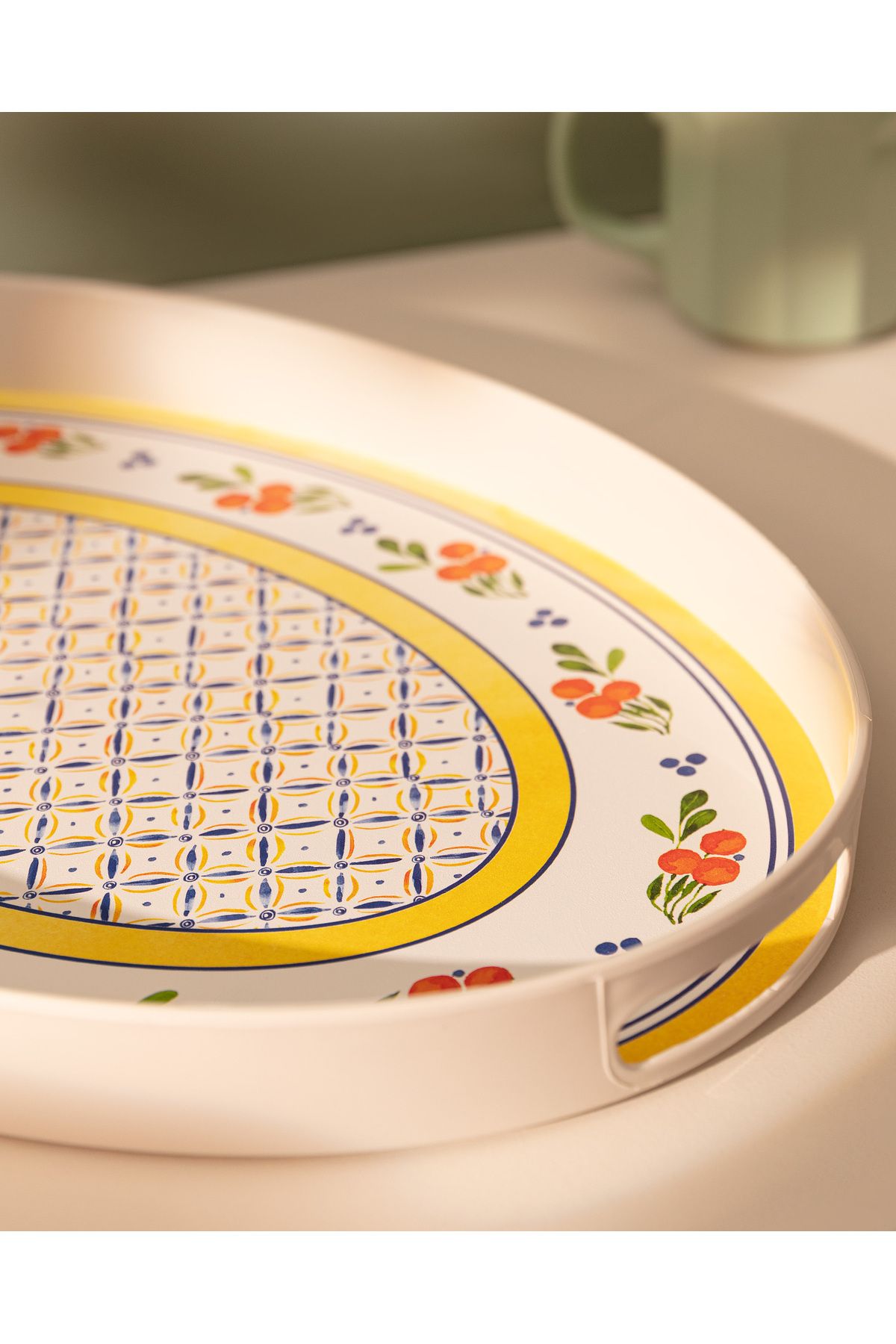 Madame Coco-Florus Oval Tray 3