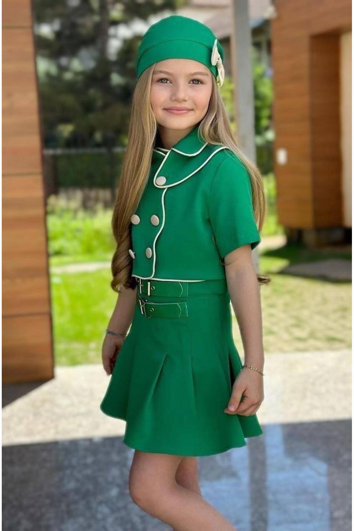 KOKOŞ BEBEK Kokoş Kemer Detaylı Etek, Çift Yaka Gömlek Ve Fiyonklu Şapka Dahil Takım | 3/5 Yaş Arası fotoğrafı 5 (önizleme)