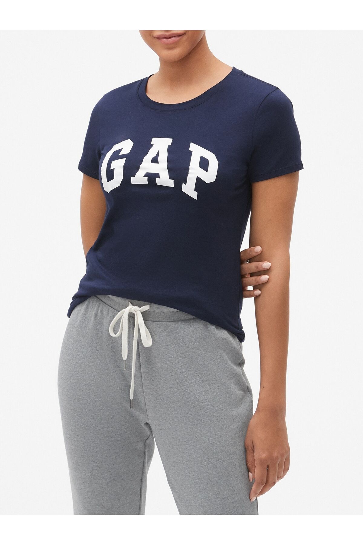 GAP Kadın Lacivert Logo T-shirt