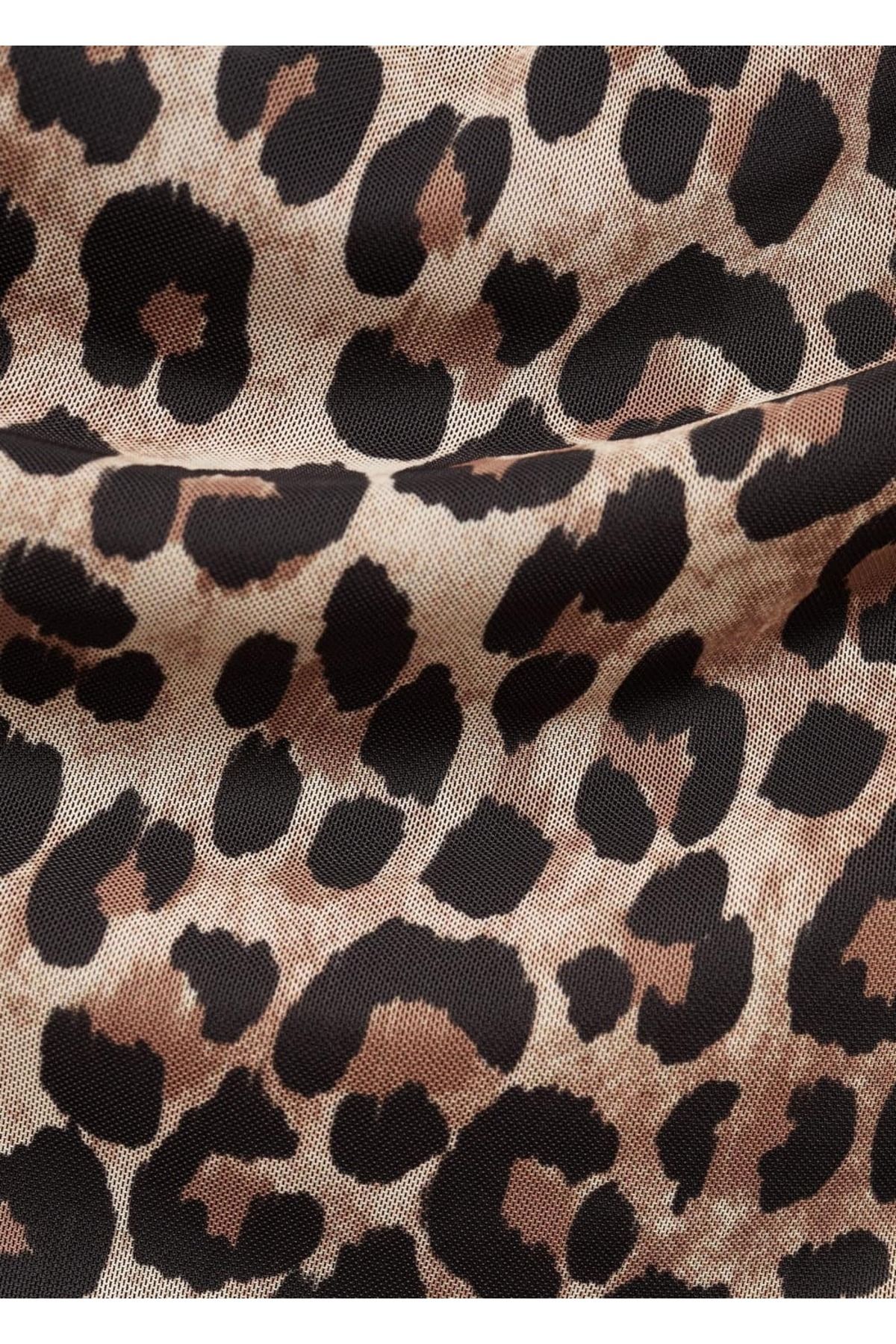 بلوز نامتقارن طرح MANGO Woman Leopard