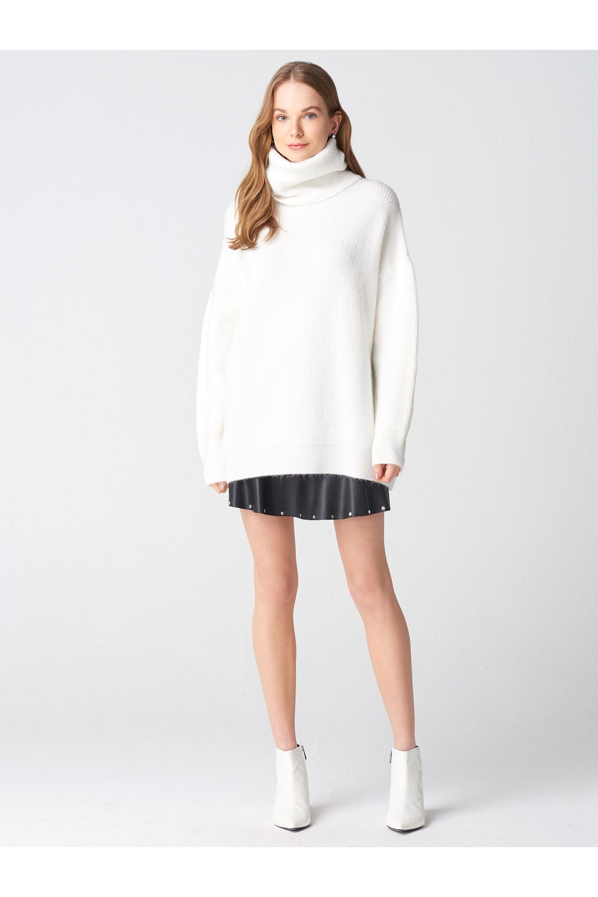 Dilvin-2268 Turtleneck Wide Sweater-ecru 2