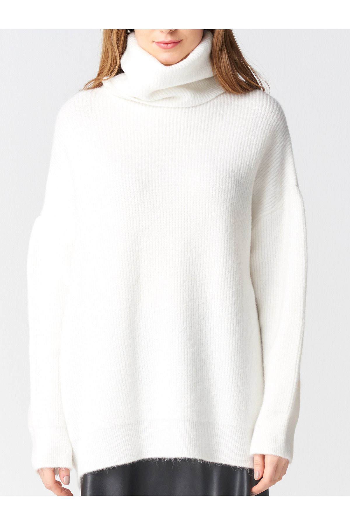 Dilvin-2268 Turtleneck Wide Sweater-ecru 4