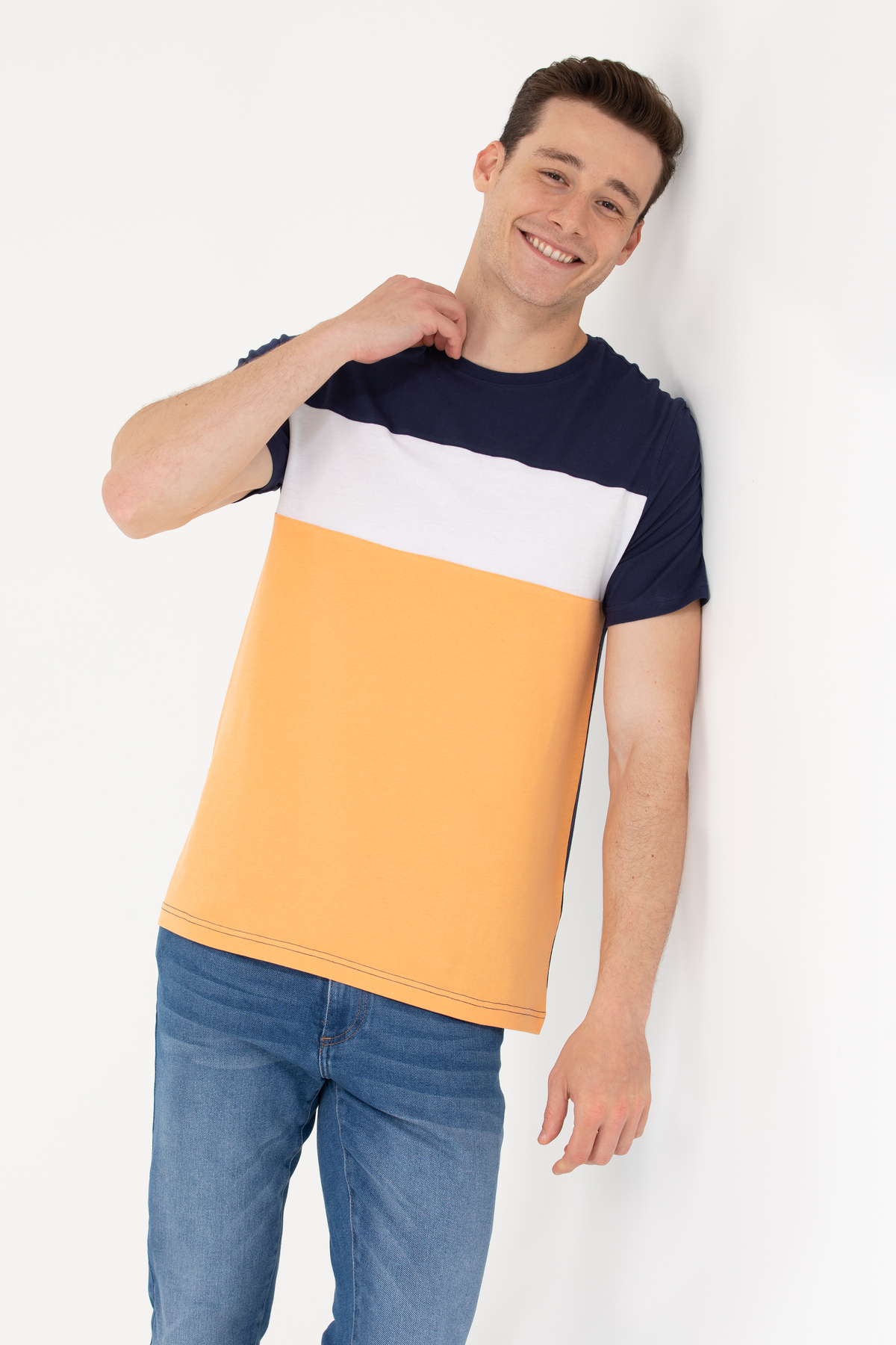 تیشرتمردانهU.S. Polo Assn.نارنجی