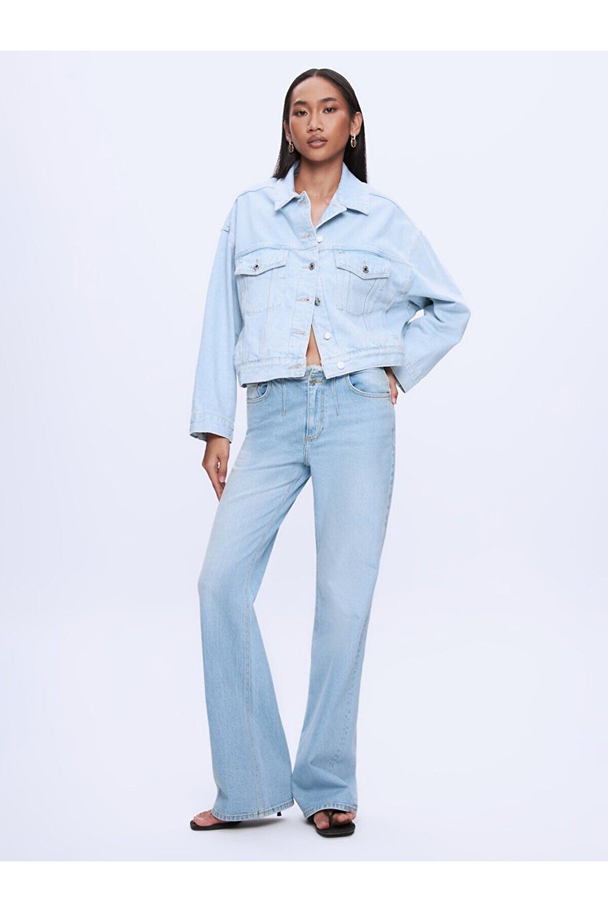 complete the look image