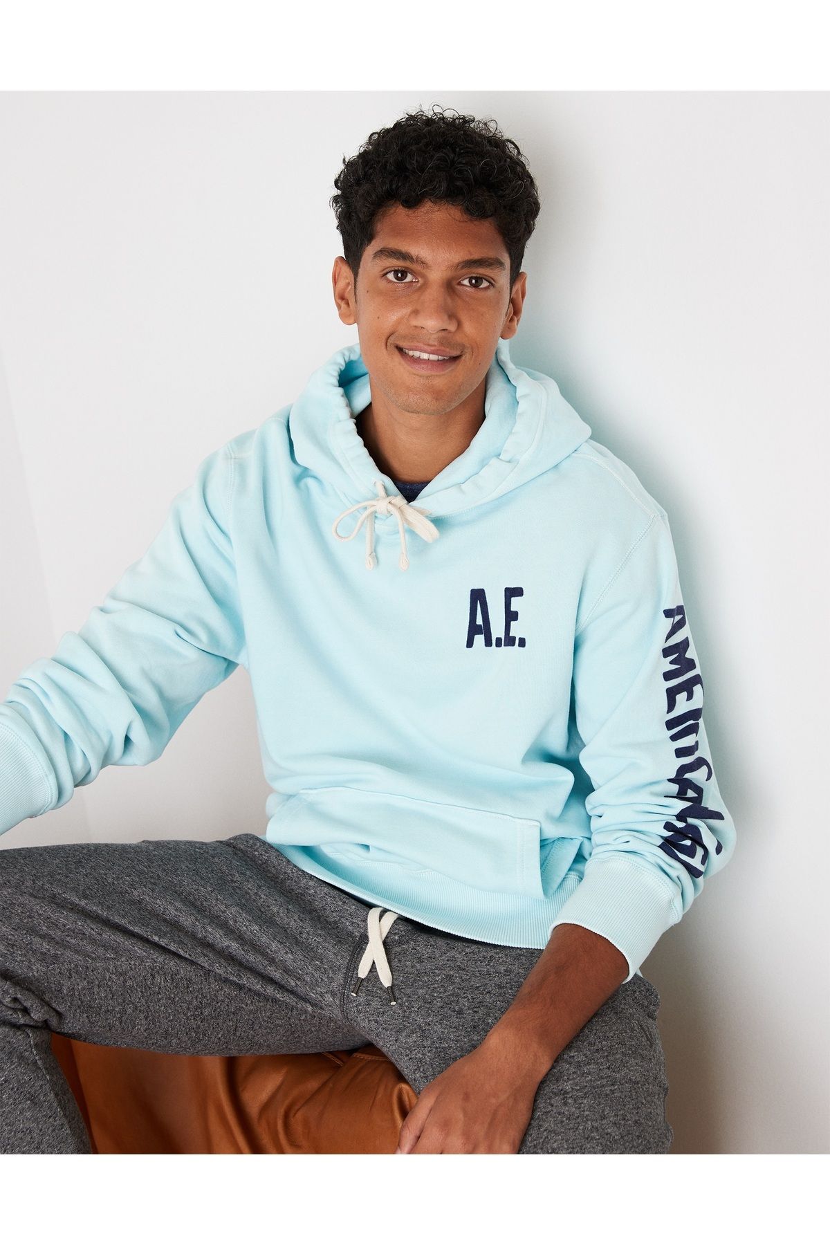 Ae super soft fleece hood graphic hoodie