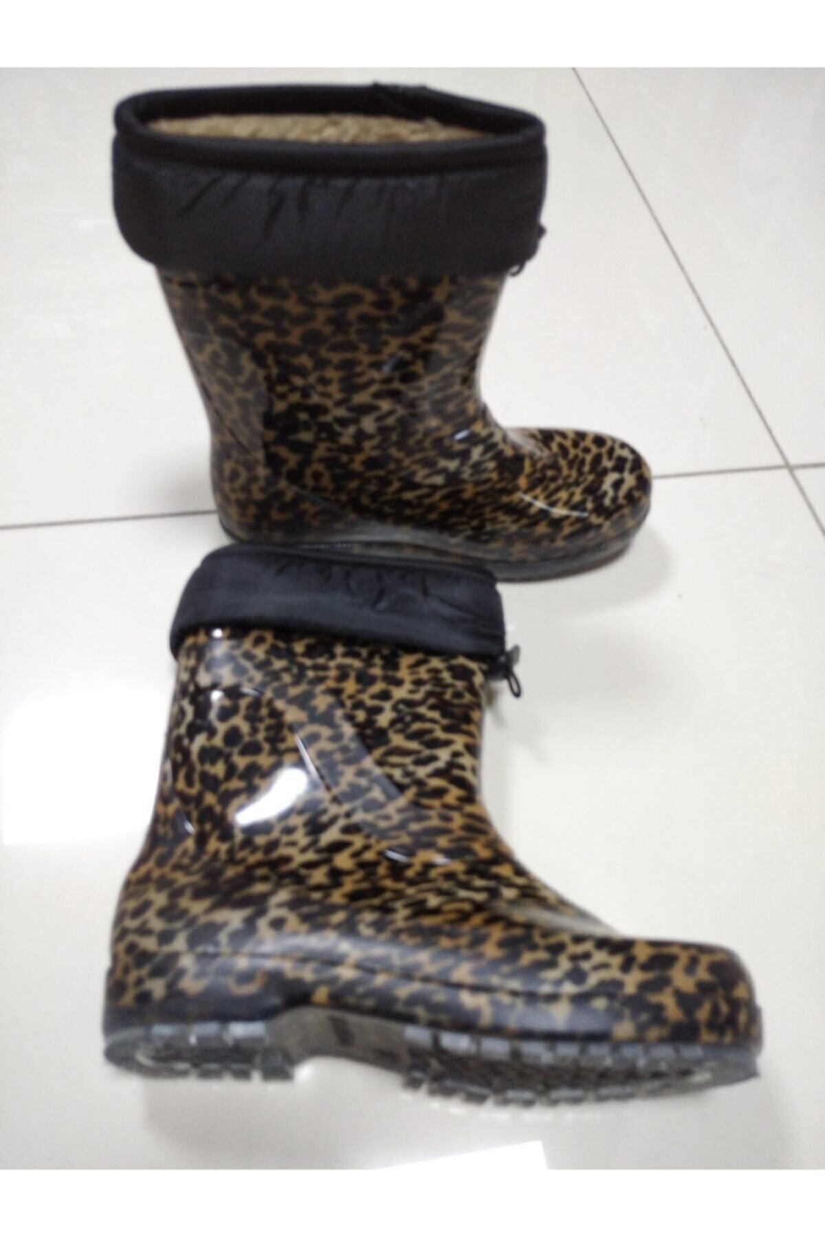 Erciyes Yağmur Kar Suyu Çekmez Kaymaz Tabanlı Leopar Desenli Çizme