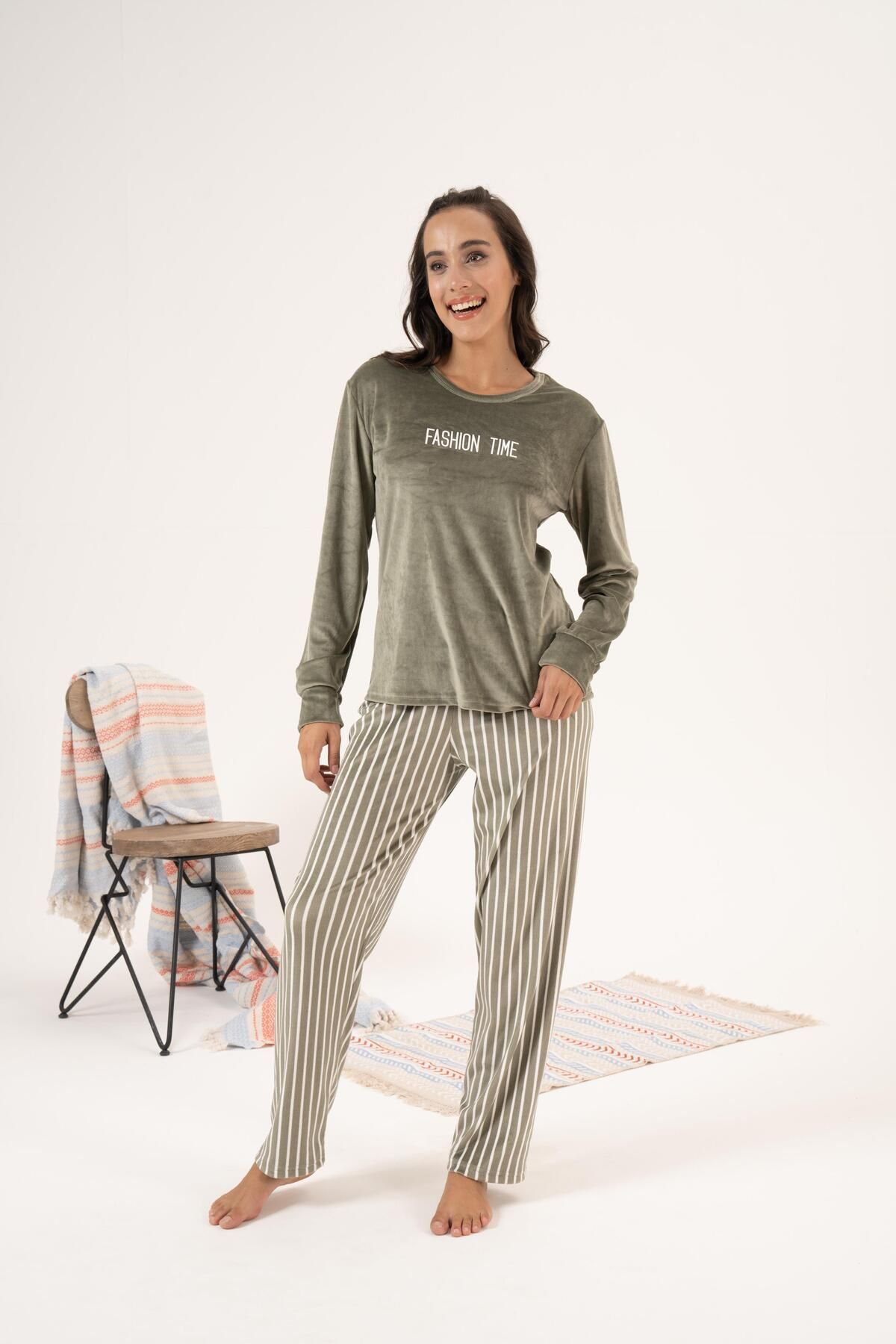 Estiva-Green Striped Velvet Women's Pajama Set - Winter 5