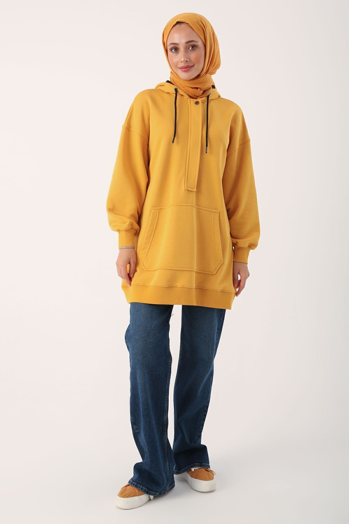 complete the look image