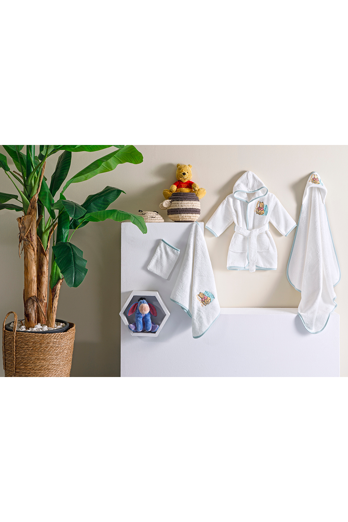 Özdilek Winnie The Pooh Disney Lisans Baskılı Bambu Yenidoğan Bebek Seti fotoğrafı 2 (önizleme)