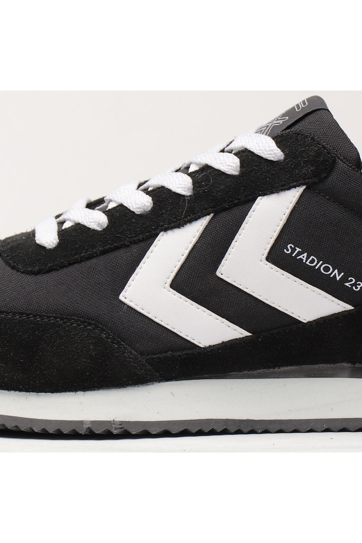 اسنیکر مشکی مردانه و زنانه سیاه Stadion Vt یونیسکس Daily کفش ورزشیs 900250 2001مشکی hummel