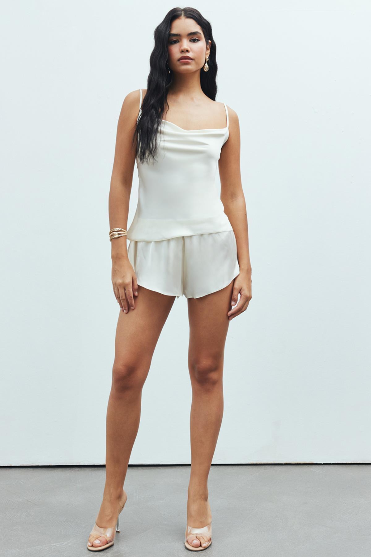 complete the look image