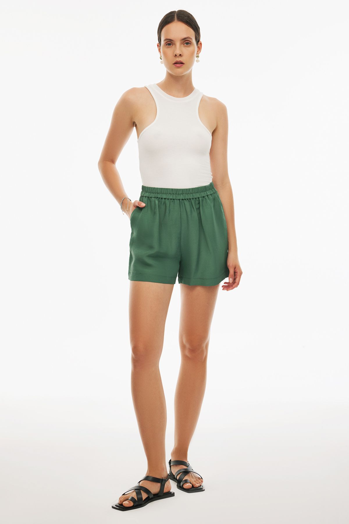 Perspective-Dark Green Regular Fit Women's Shorts - Short Tube Leg 1