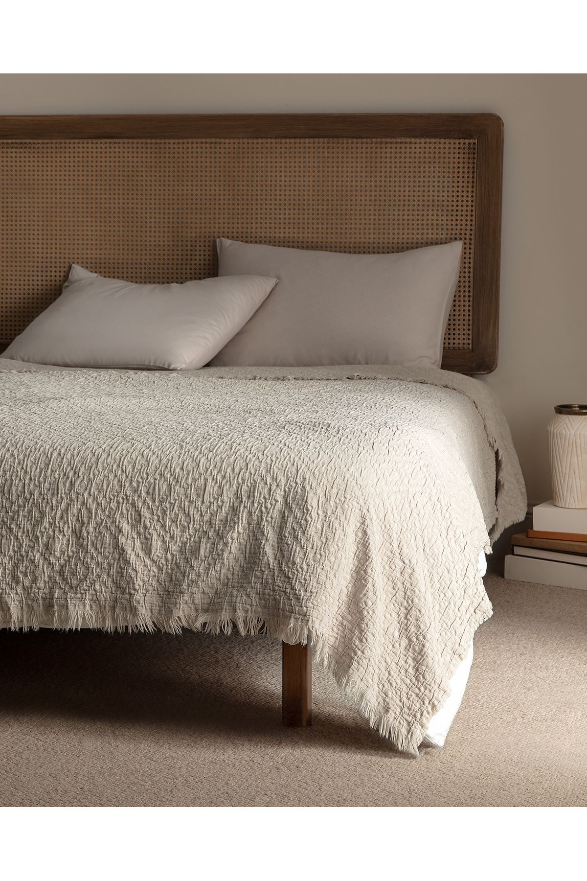 Madame Coco-Single Luxury Bedspread - Vue Collection 1