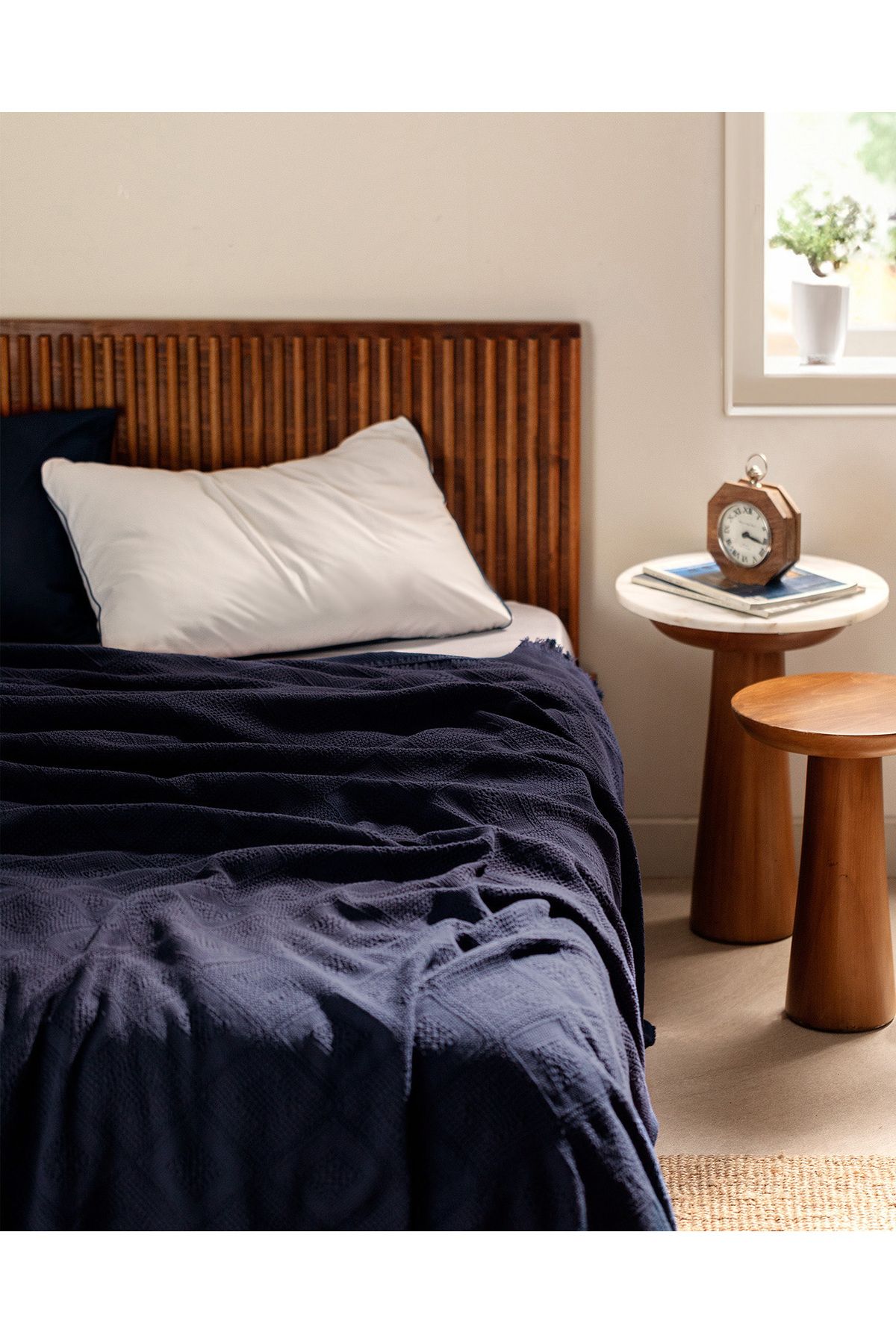 Madame Coco-Froncois Single Bedspread 2