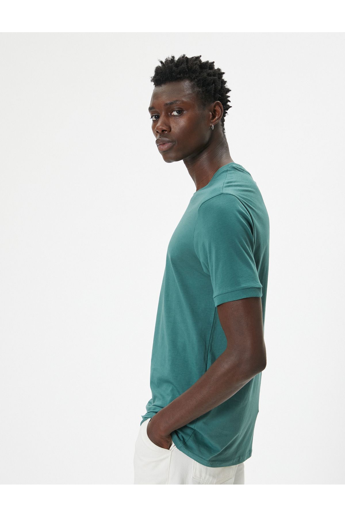 Koton Yeni Sezon Basic Tişört Slim Fit Kısa Kollu Bisiklet Yaka