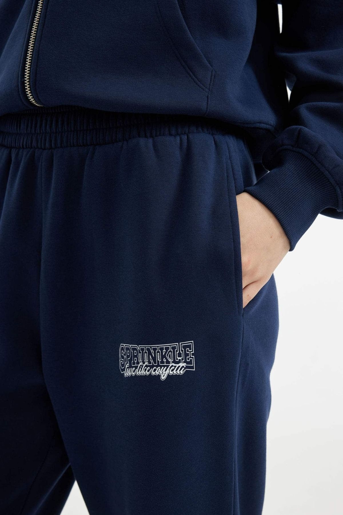 DeFacto-Dfc - Coool Jogger Sweatpants with Pockets and Elastic Waist Legs 5