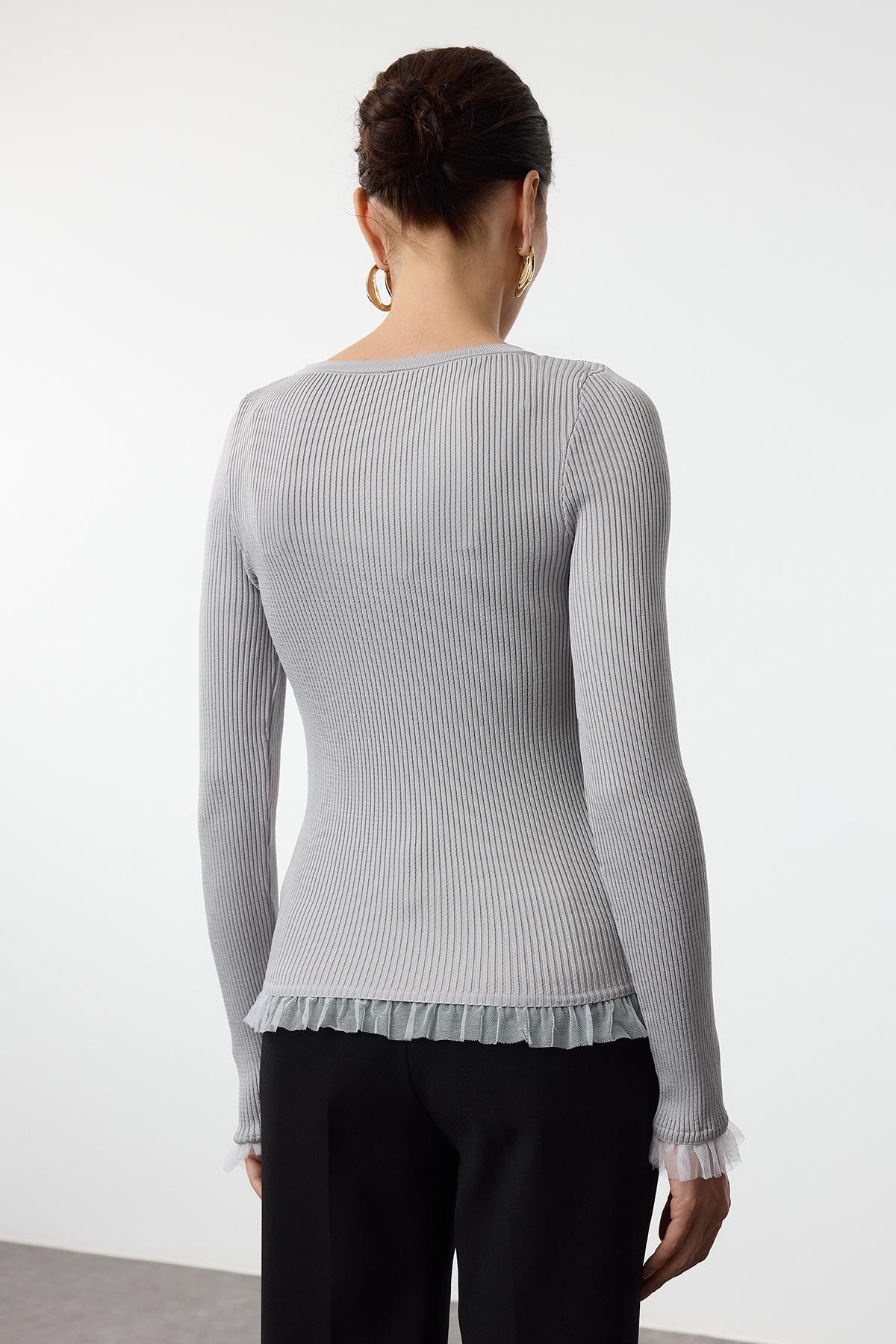 Trendyol Collection-Dünner Strickpullover in Grau - Tülldetails, Twoaw25Kz00124 5