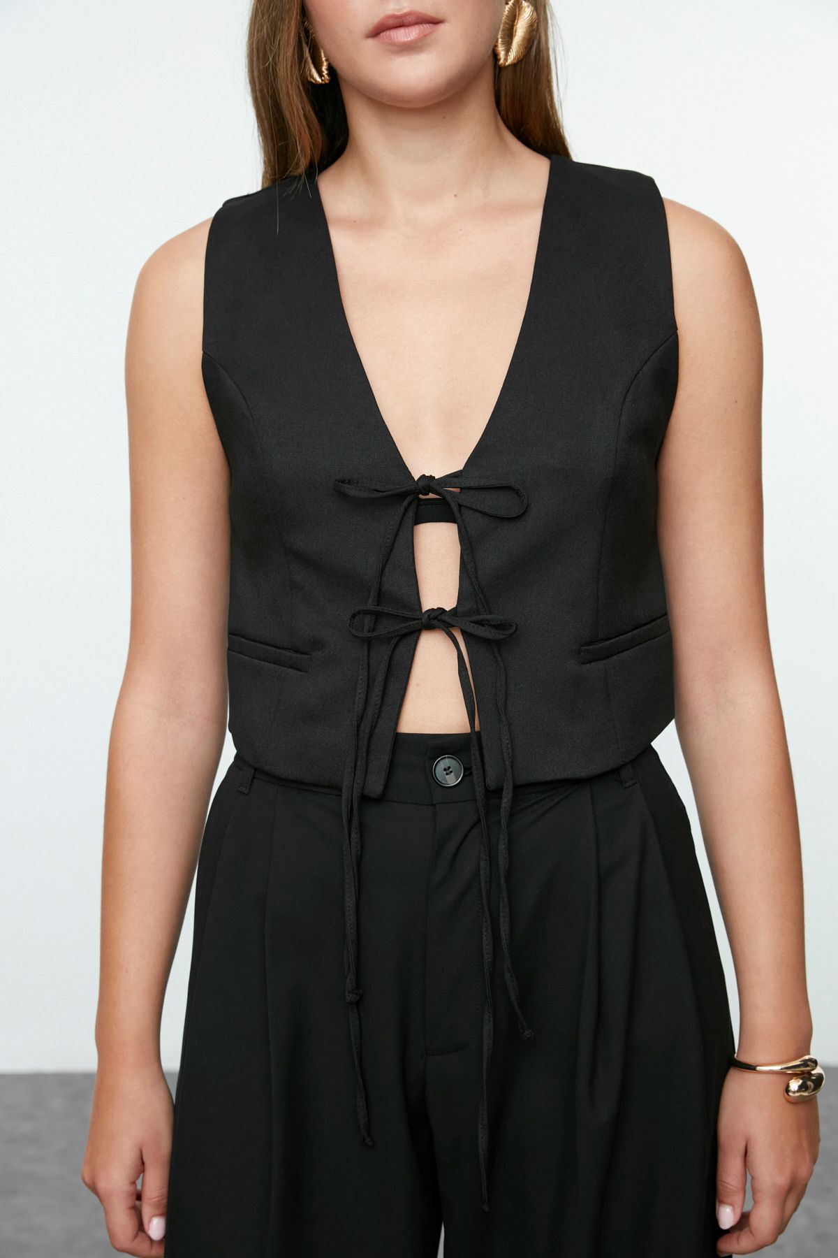 Trendyol Collection-Schwarze Crop-Weste zum Binden – TWOAW25YE00085 3