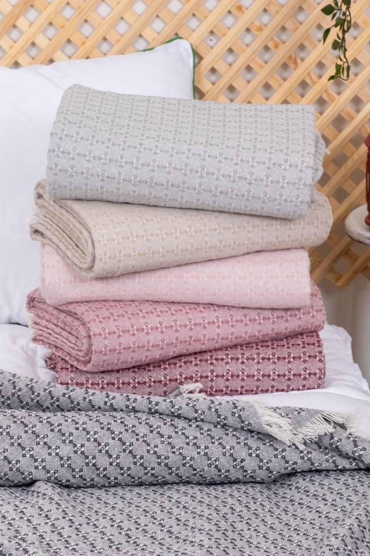 HOME MOD STORE-Leodikya Single Pike and Mattress Set - Fringed Coverlet 2