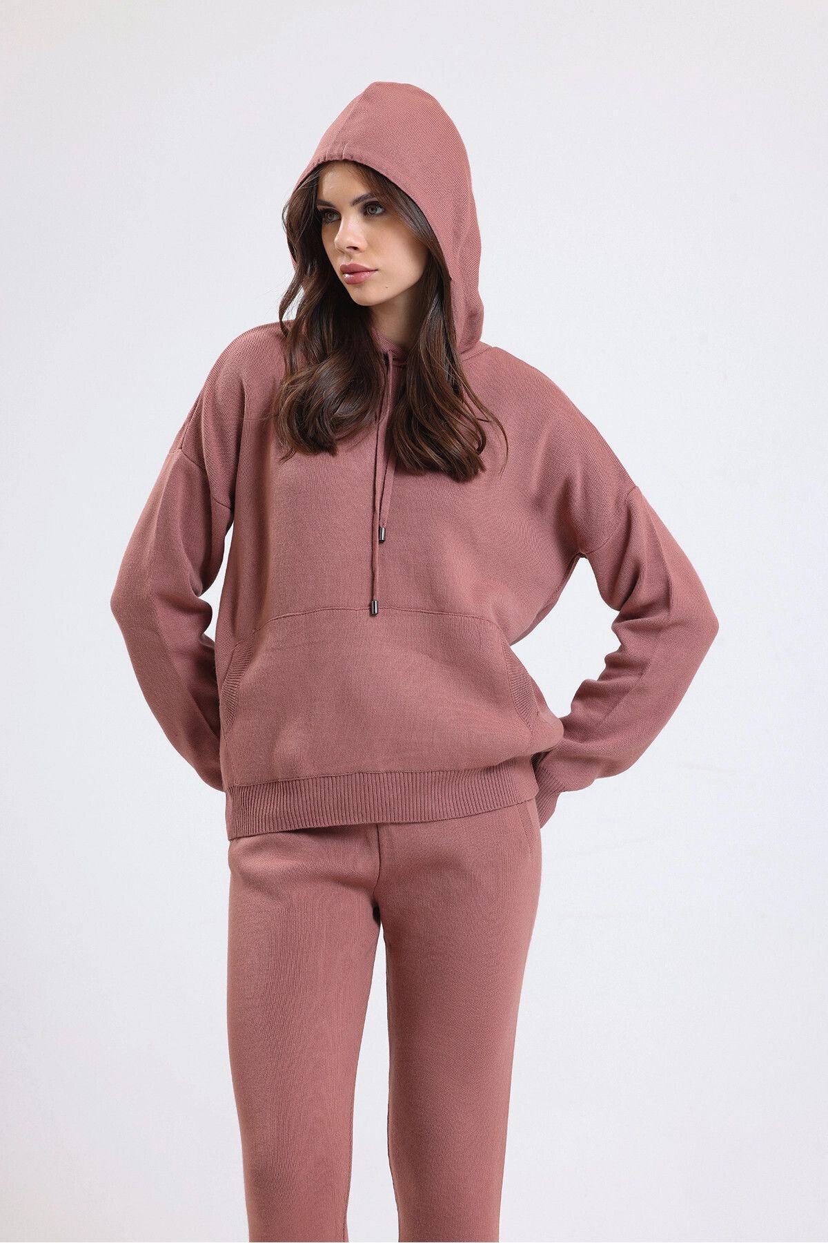 Alexa Dash-Iz3011 Tracksuit with Hood and Pocket 3
