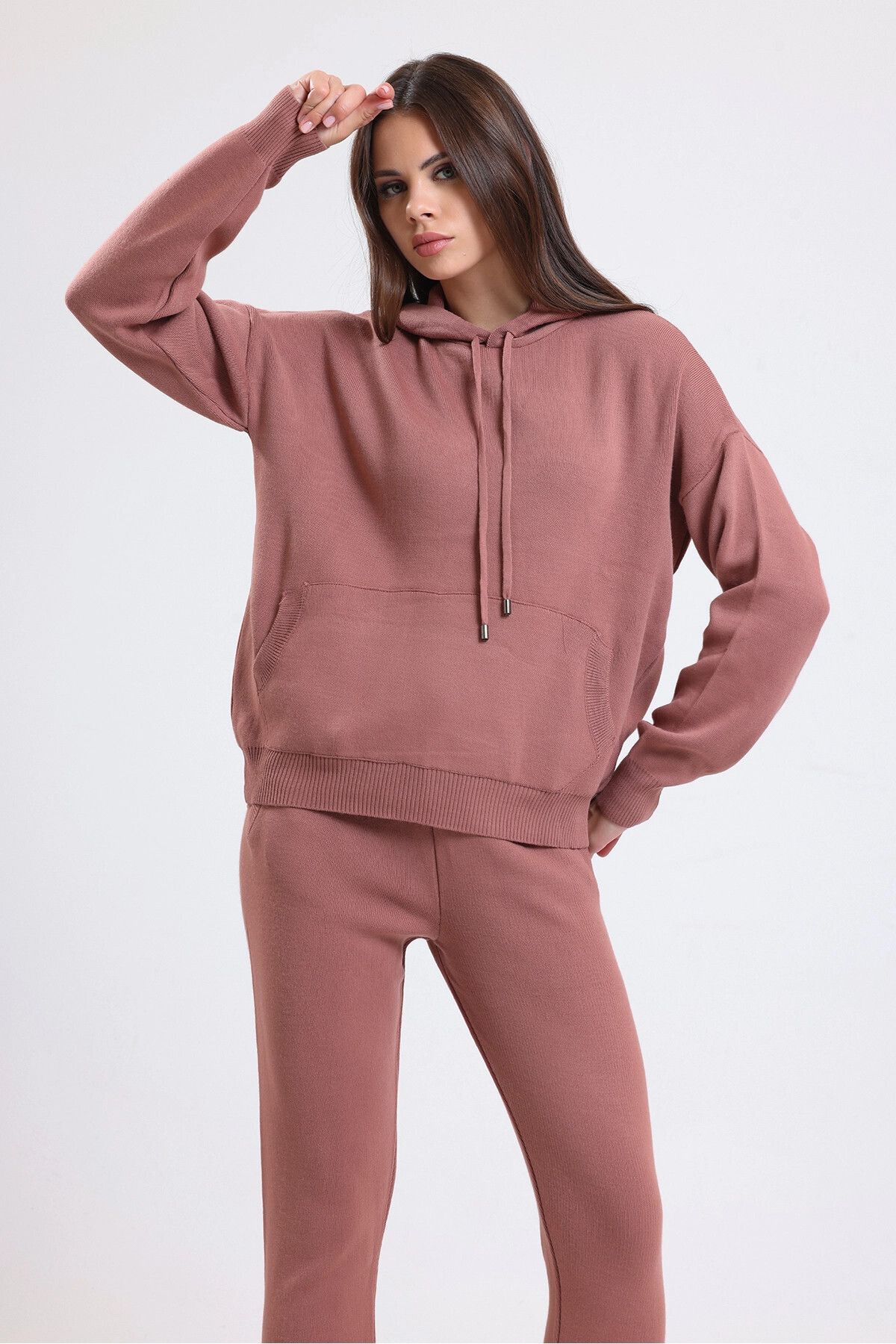 Alexa Dash-Iz3011 Tracksuit with Hood and Pocket 2