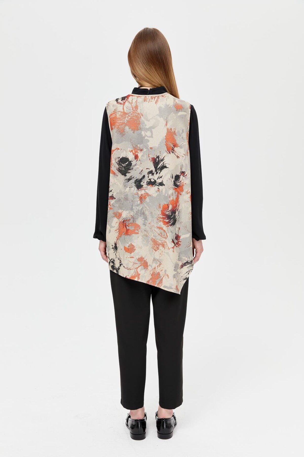 Esswaap-- Patterned Necklace Detailed Trousers Set of 3 6