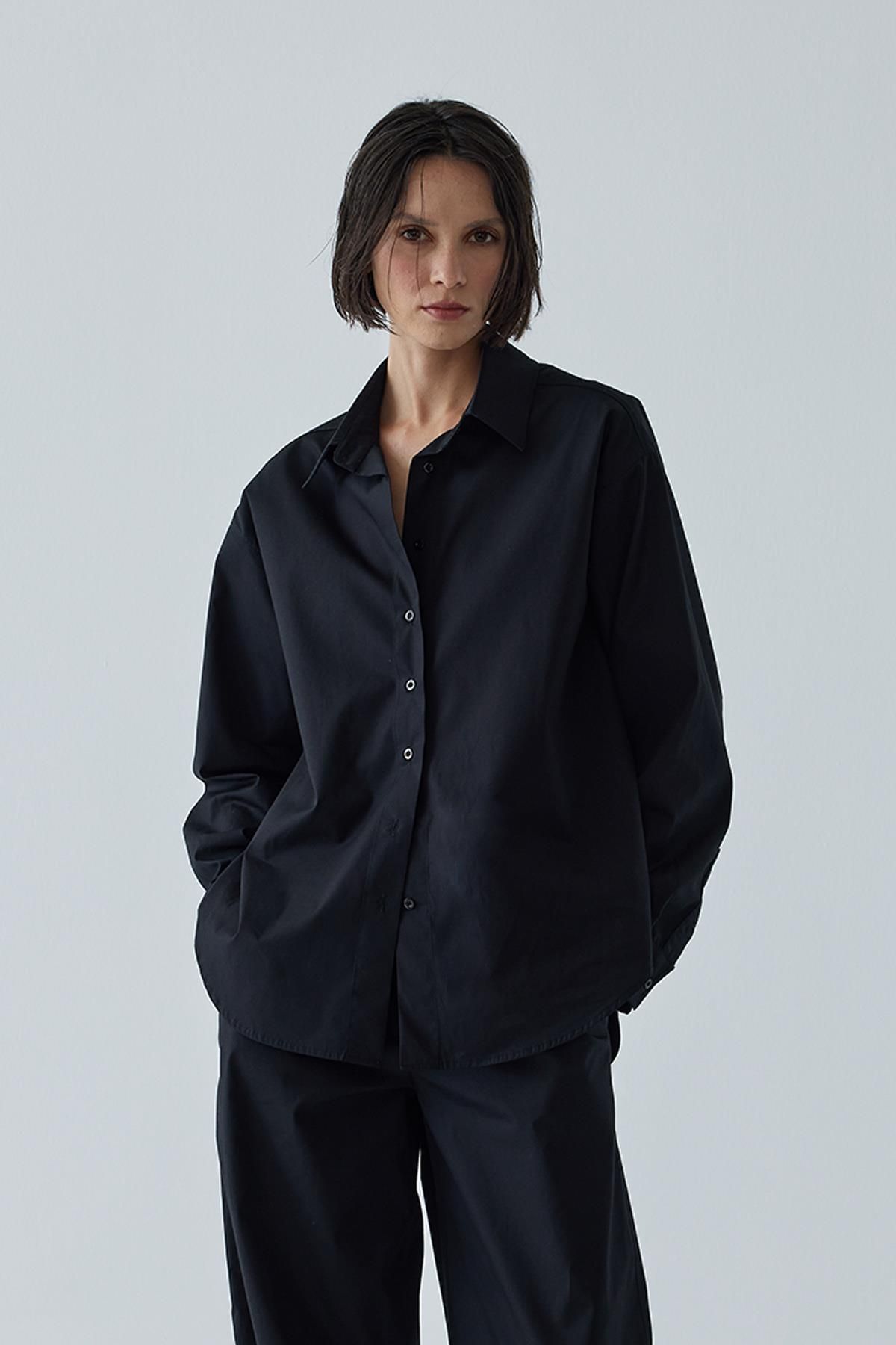 Suud Collection-Cămașă de bază oversize neagră 1
