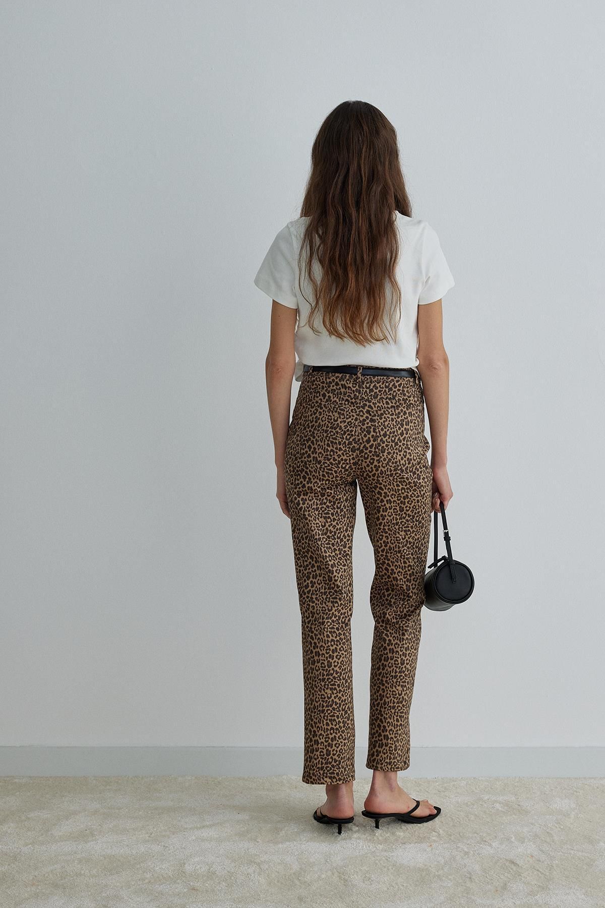 Suud Collection-Brown Leopard Crop Pants 5