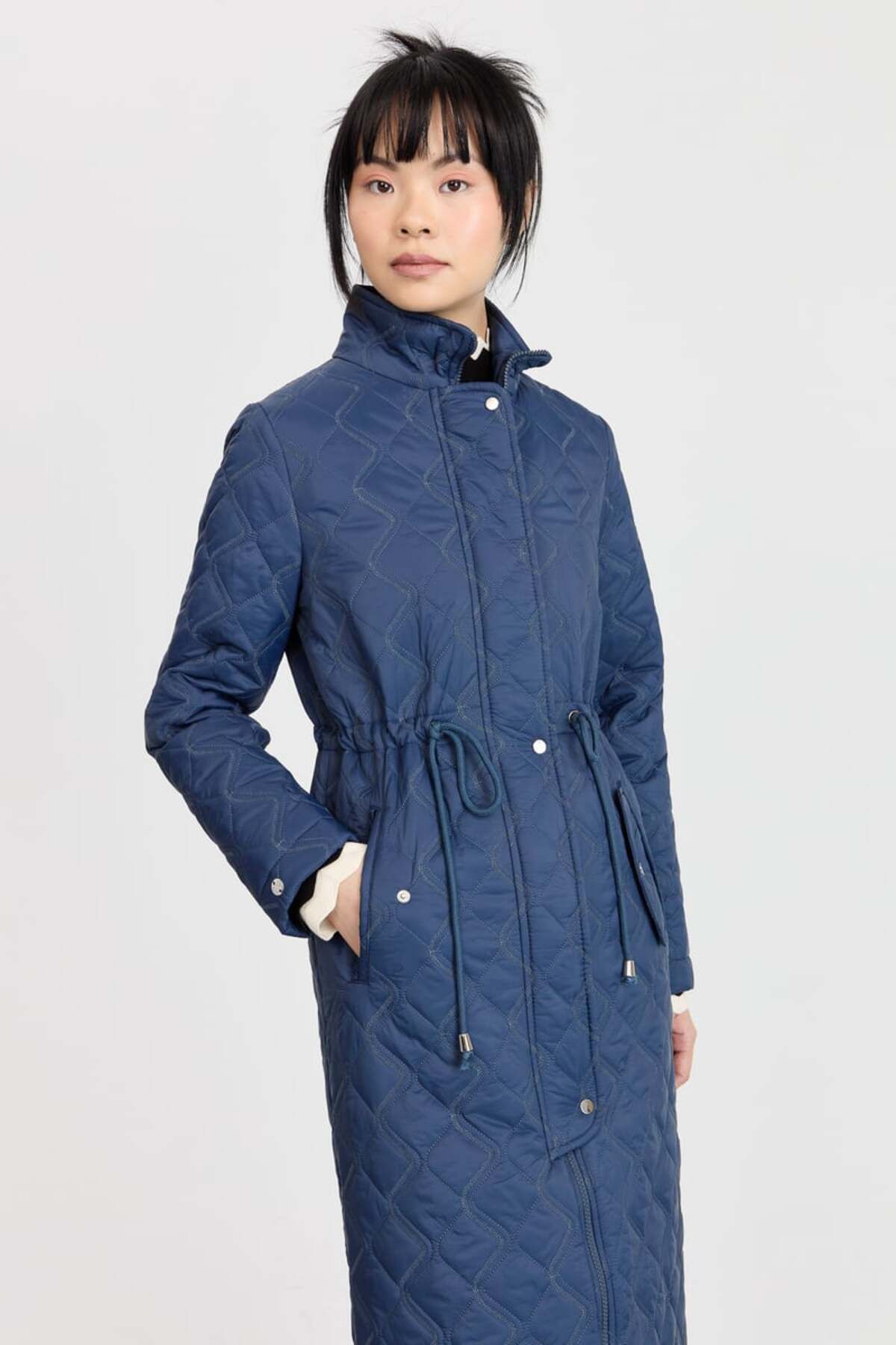 Nihan-Indigo Quilted Coat - Drawstring Waist 3