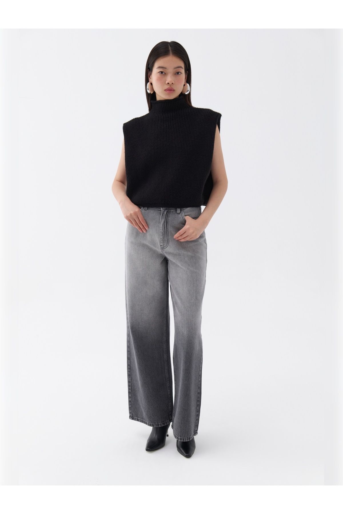 Nocturne-Ribbed Knitwear Turtleneck Sweater 2