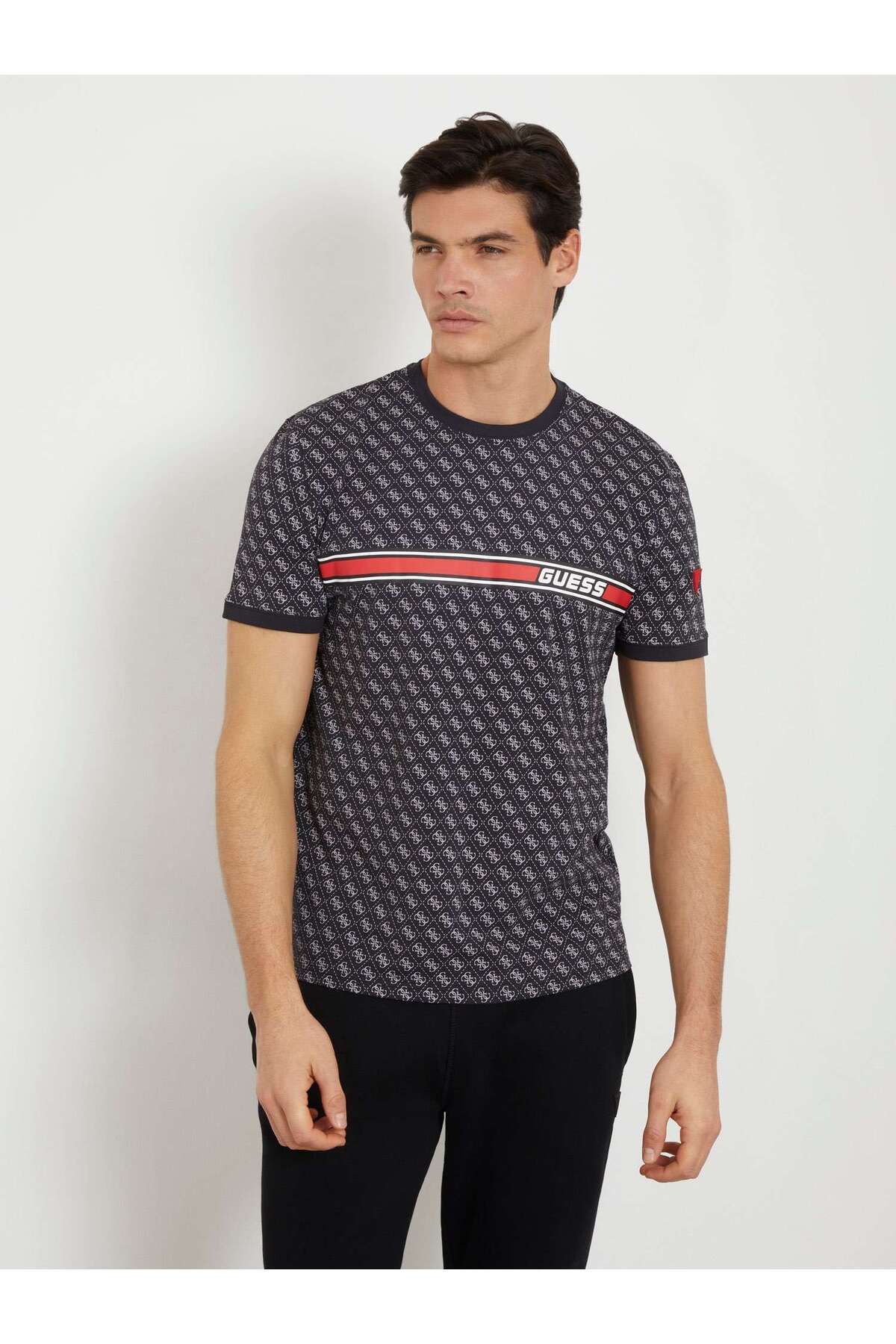 Guess T Shirt Black Regular fit Trendyol