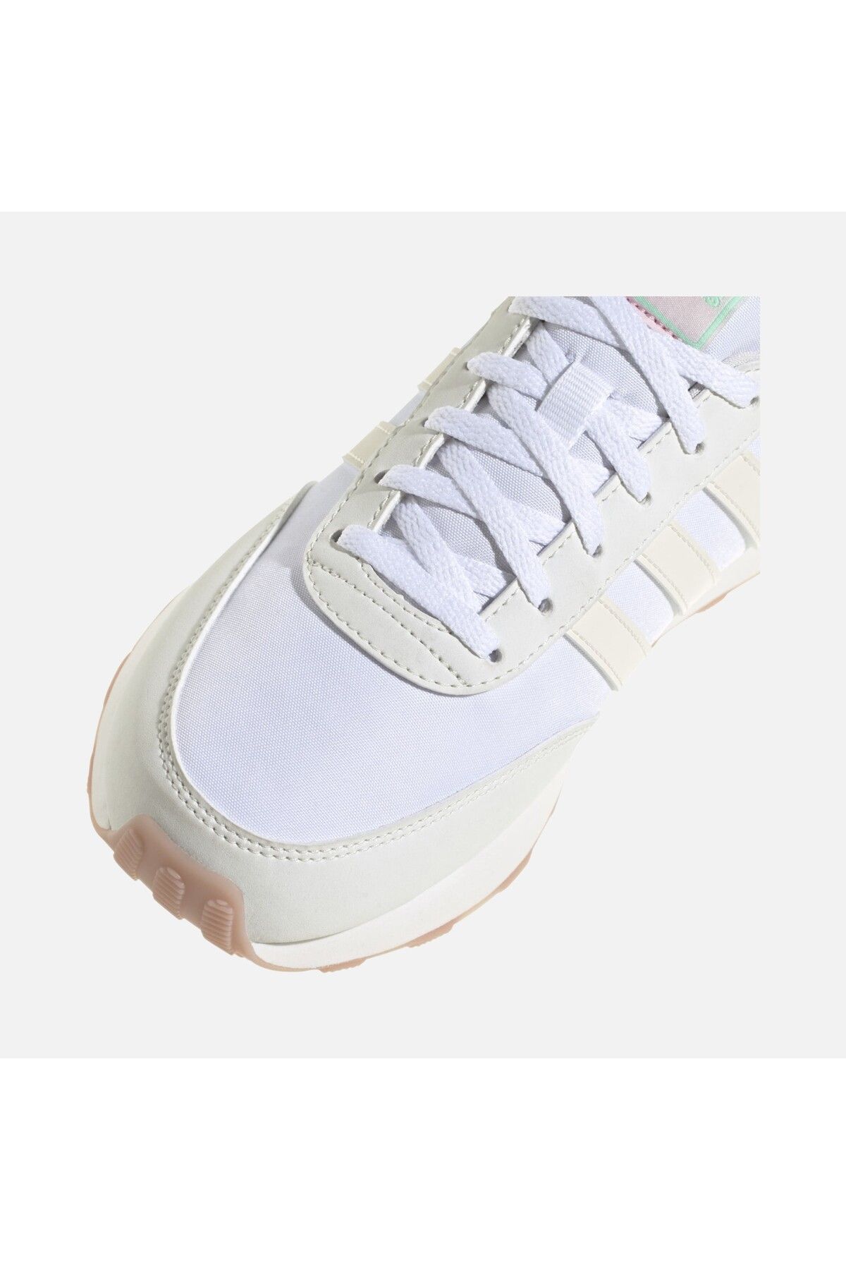 اسنیکر سفید زنانه کفش های رانینگ در سبک زندگی 60s 3.0 را کنید HP2252 adidas