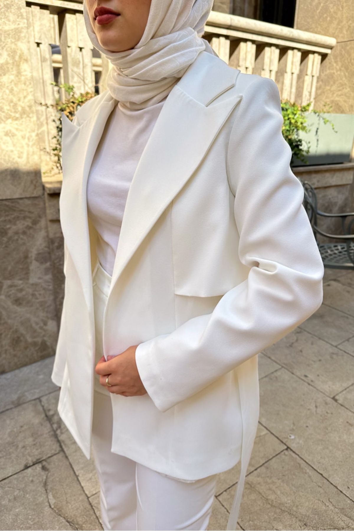 Oven-Ecru Jacket Set - with Belt and Windbreaker 3