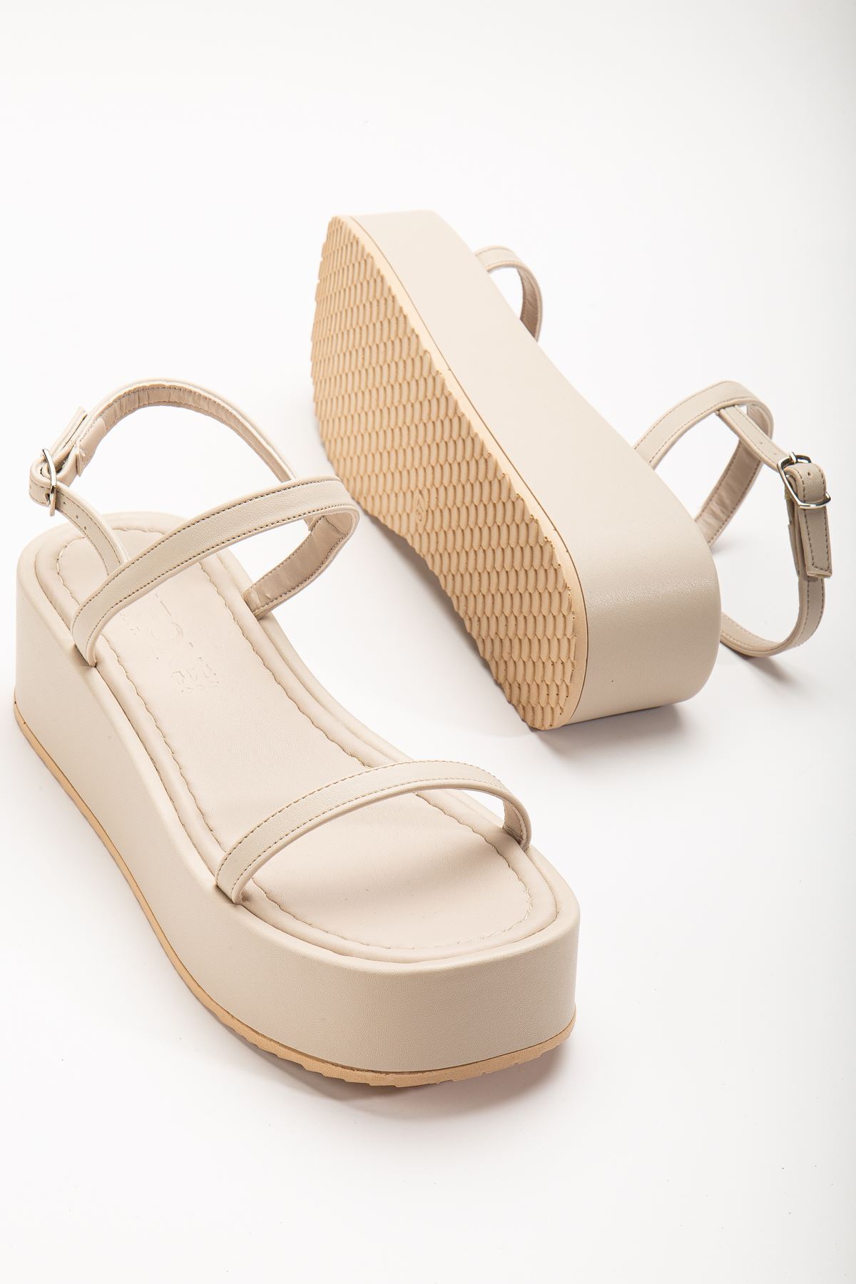 infon shoes creation 861-1027 Bej Dolgu Topuk Kadın Sandalet görsel 4
