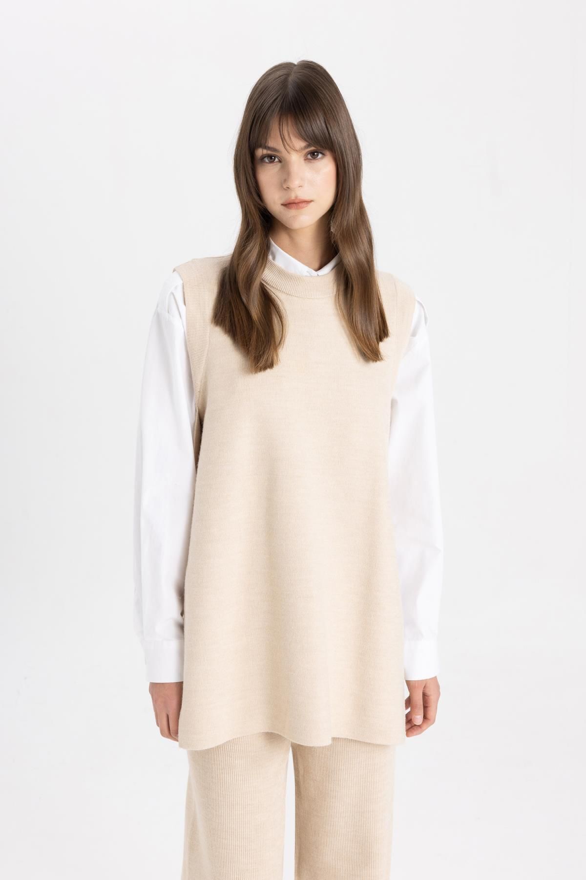 DeFacto-Strickwaren mit normaler Passform, Rundhalsausschnitt, einfacher, gerader, langer Pullover B9830ax24sp 3
