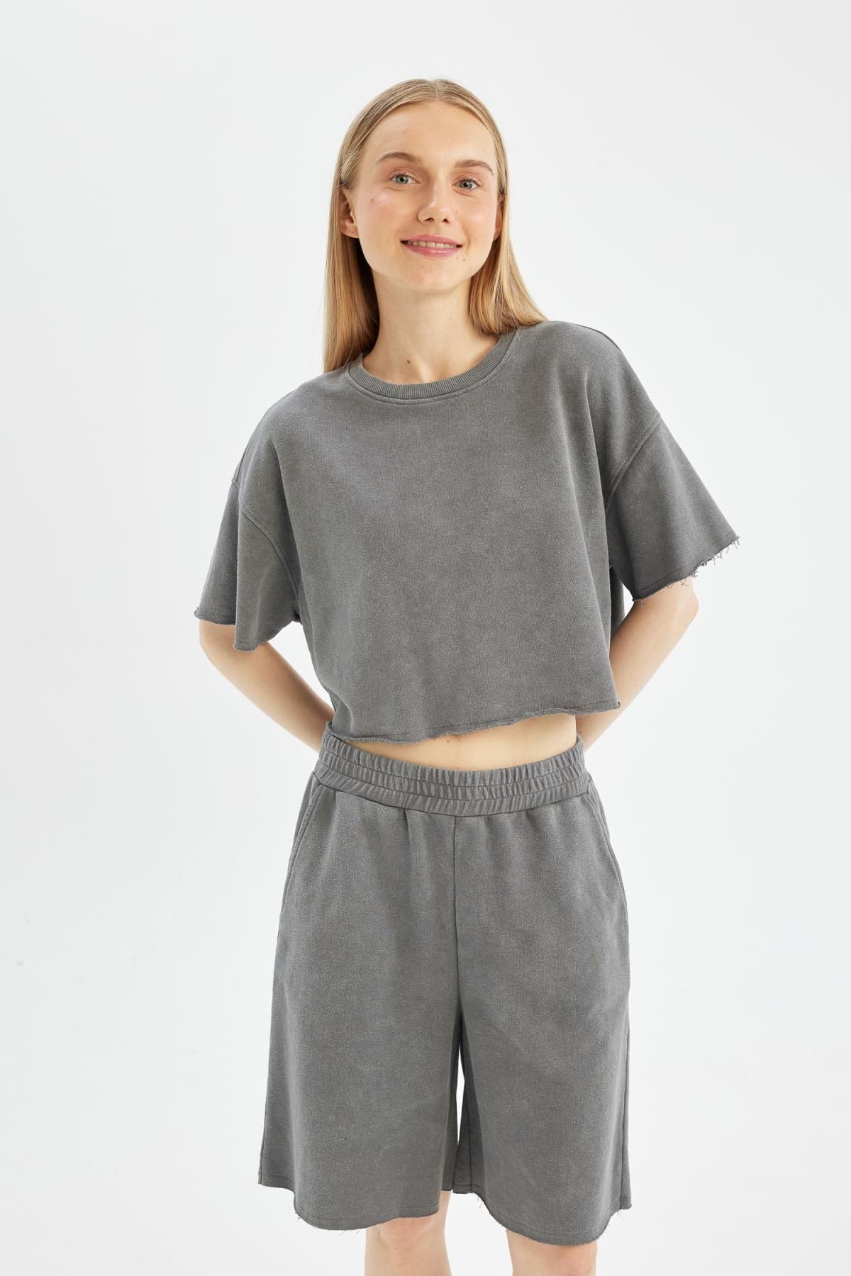 DeFacto Gruba Tkanina, Luźny Krój, Krótki Rękaw, T-shirt D1179ax24sm Kobieta - S