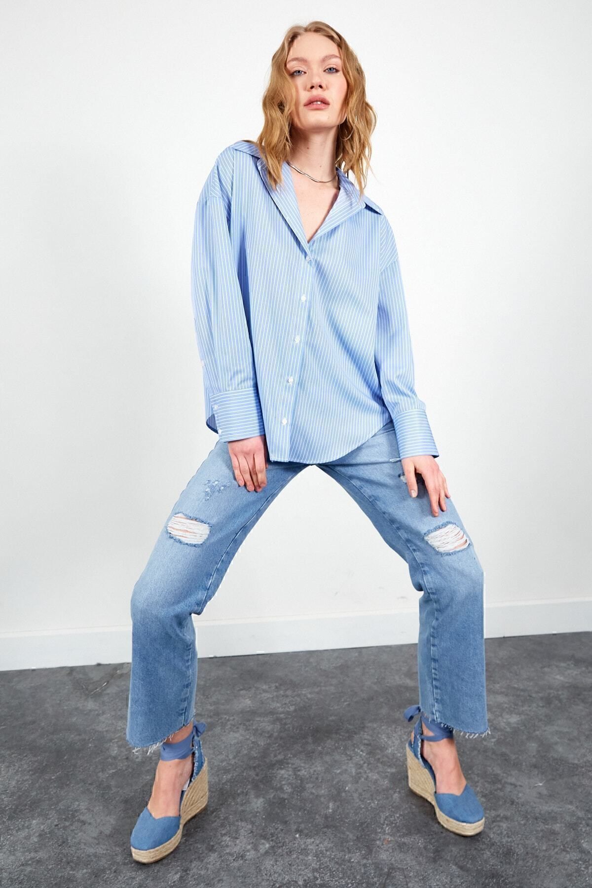 Mavi Ince Çizgili Pamuk Saten Oversize Rahat Kalıp Kadın Basic Gömlek | Ek334864-7432