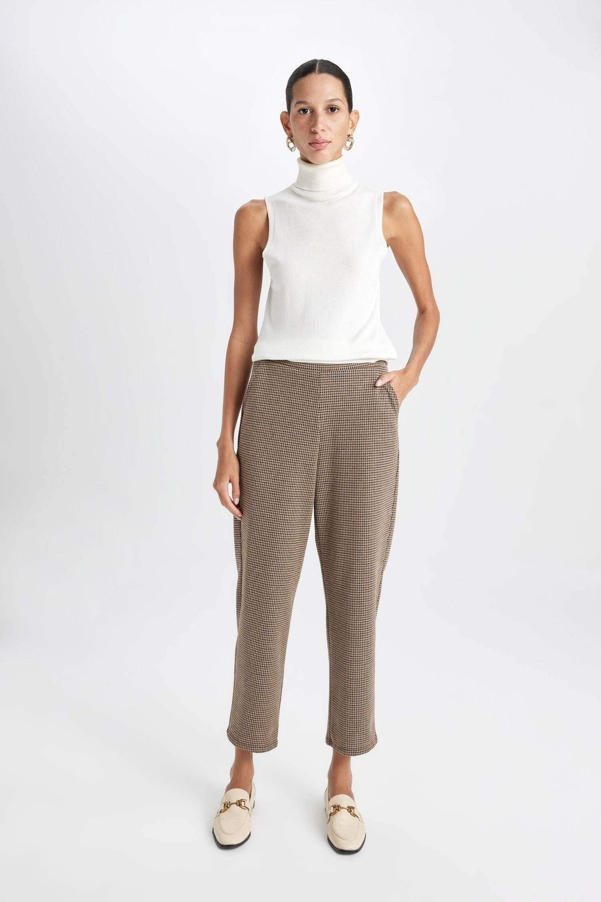 DeFacto-Houndstooth Pattern Joggers with Pockets 2