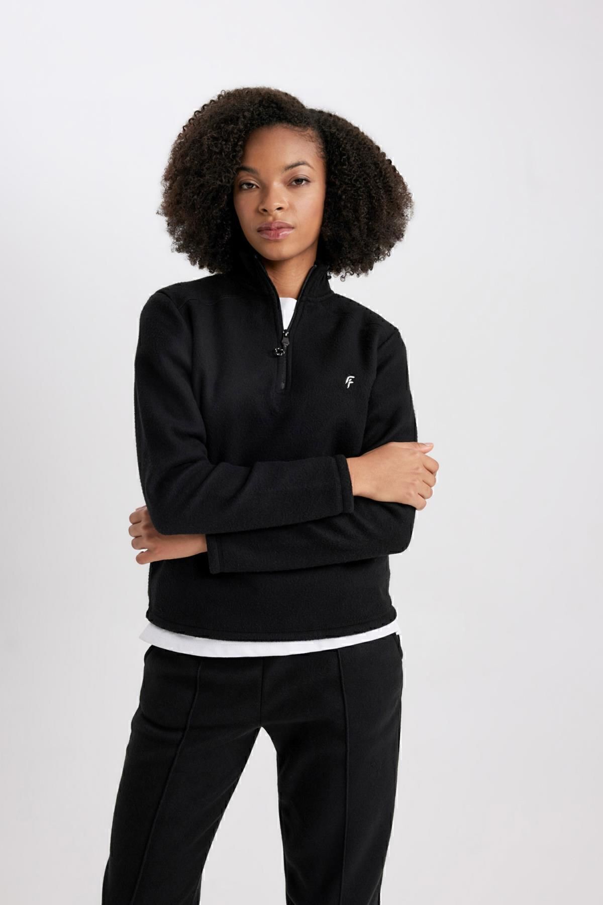 DeFacto-Bedrucktes Fleece-Sweatshirt mit Reißverschlusskragen und Standardpassform A4501ax23wn 1