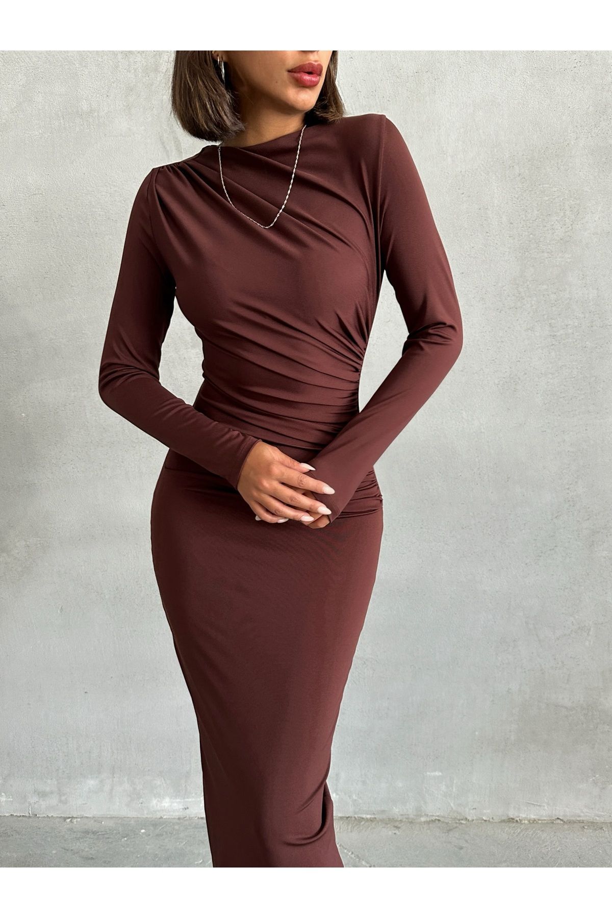 BEJNA-Braunes, drapiertes, langes Damenkleid 4