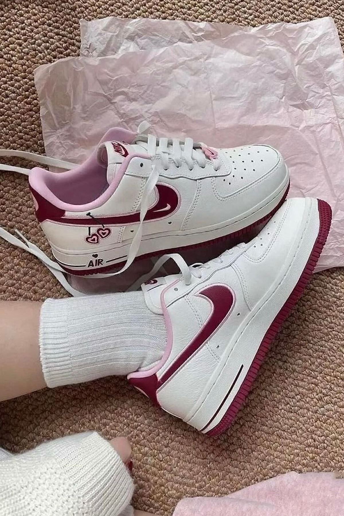 Nike store valentine shop