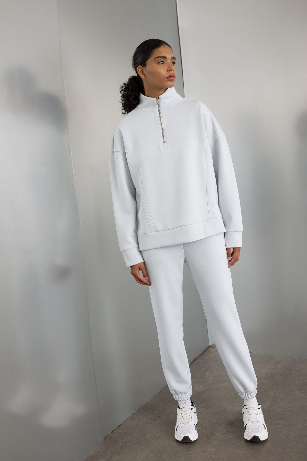 complete the look image